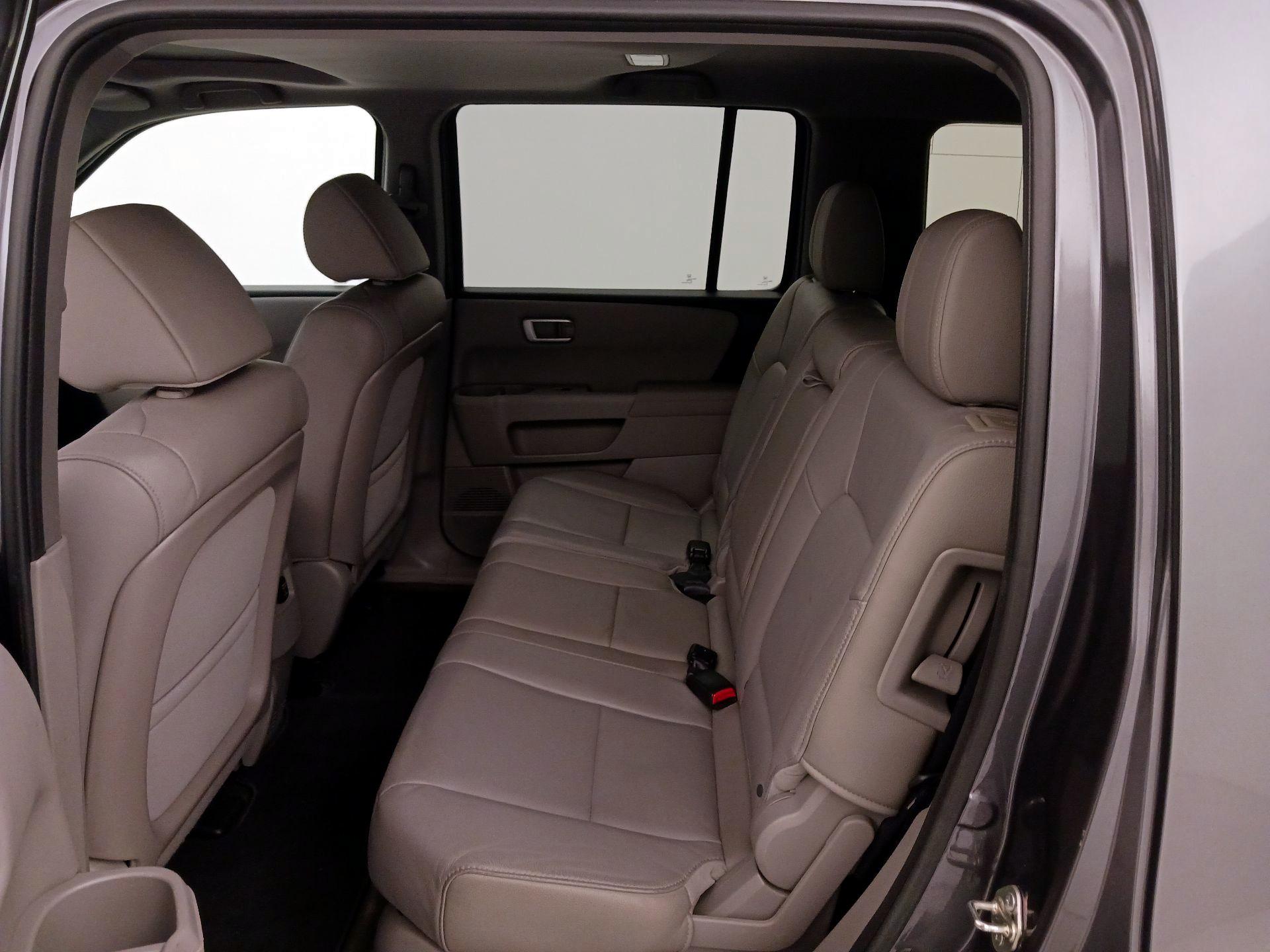 Thumbnail: 2015 Honda Pilot - 20