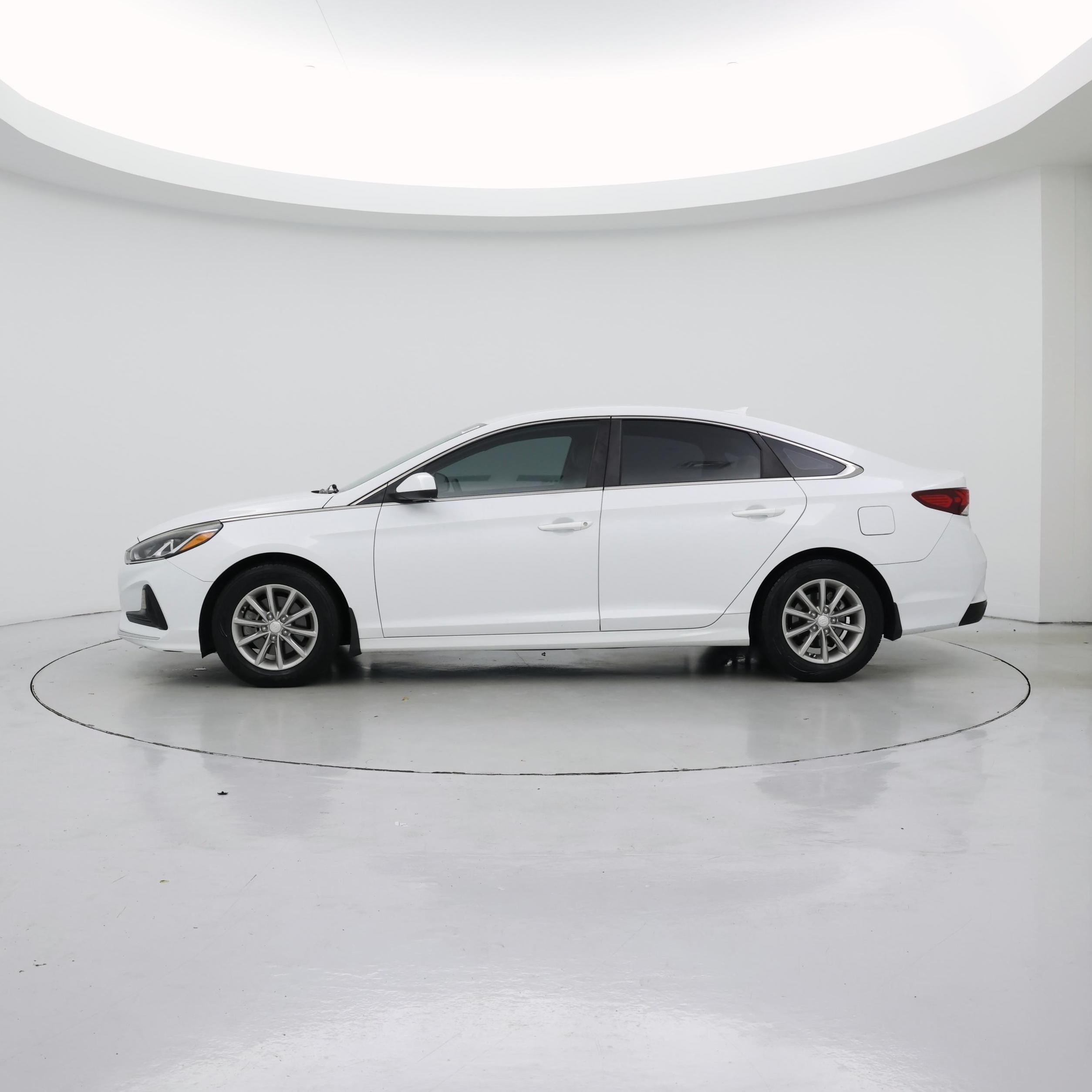 Thumbnail: 2018 Hyundai Sonata - 3