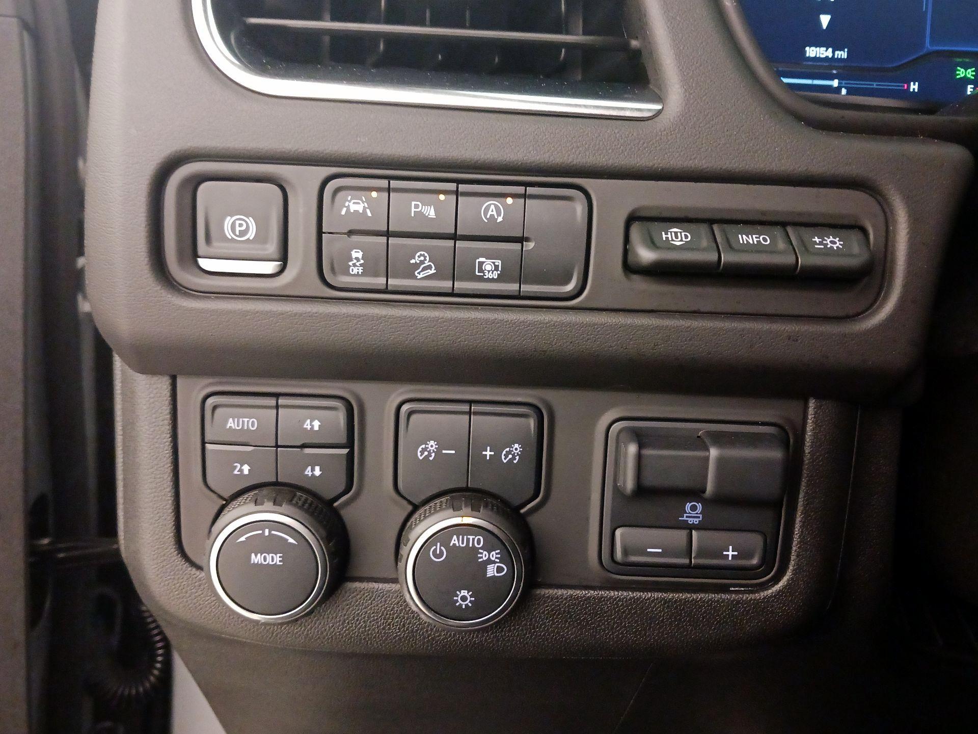 Thumbnail: 2024 Chevrolet Tahoe - 13