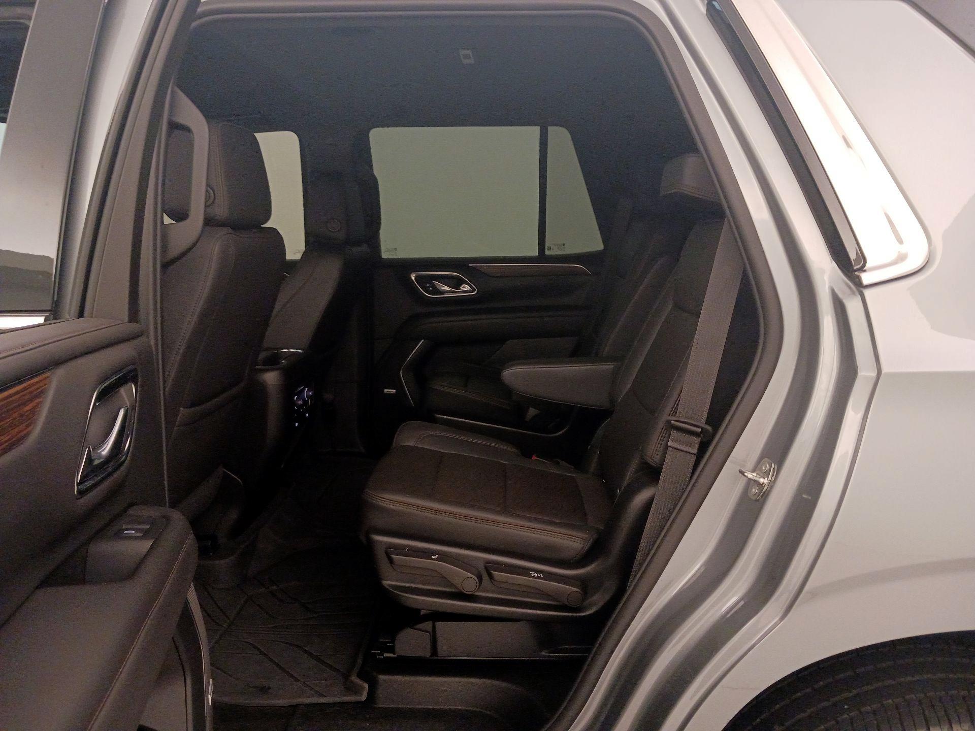 Thumbnail: 2024 Chevrolet Tahoe - 20