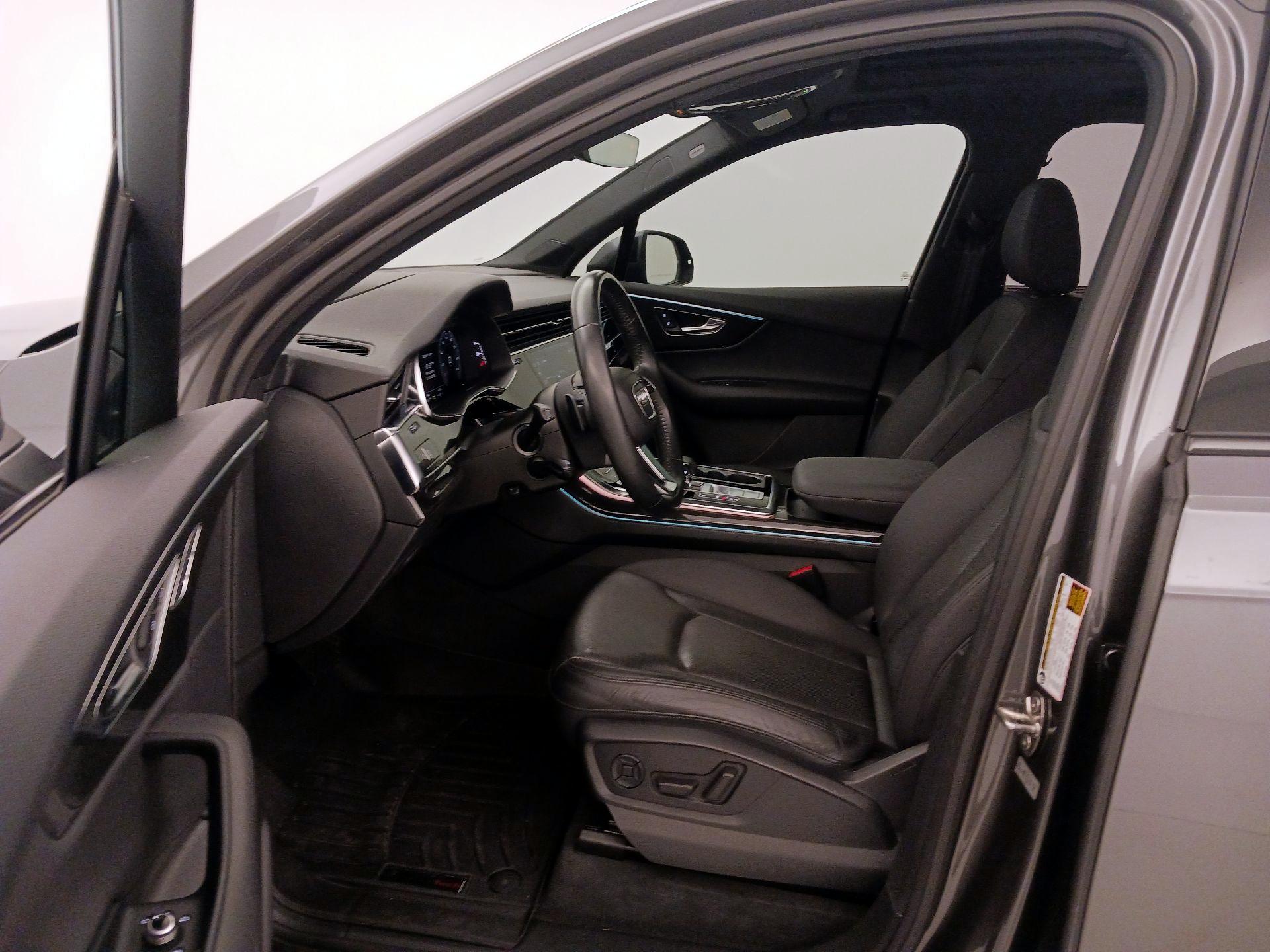 Thumbnail: 2020 Audi Q7 - 11