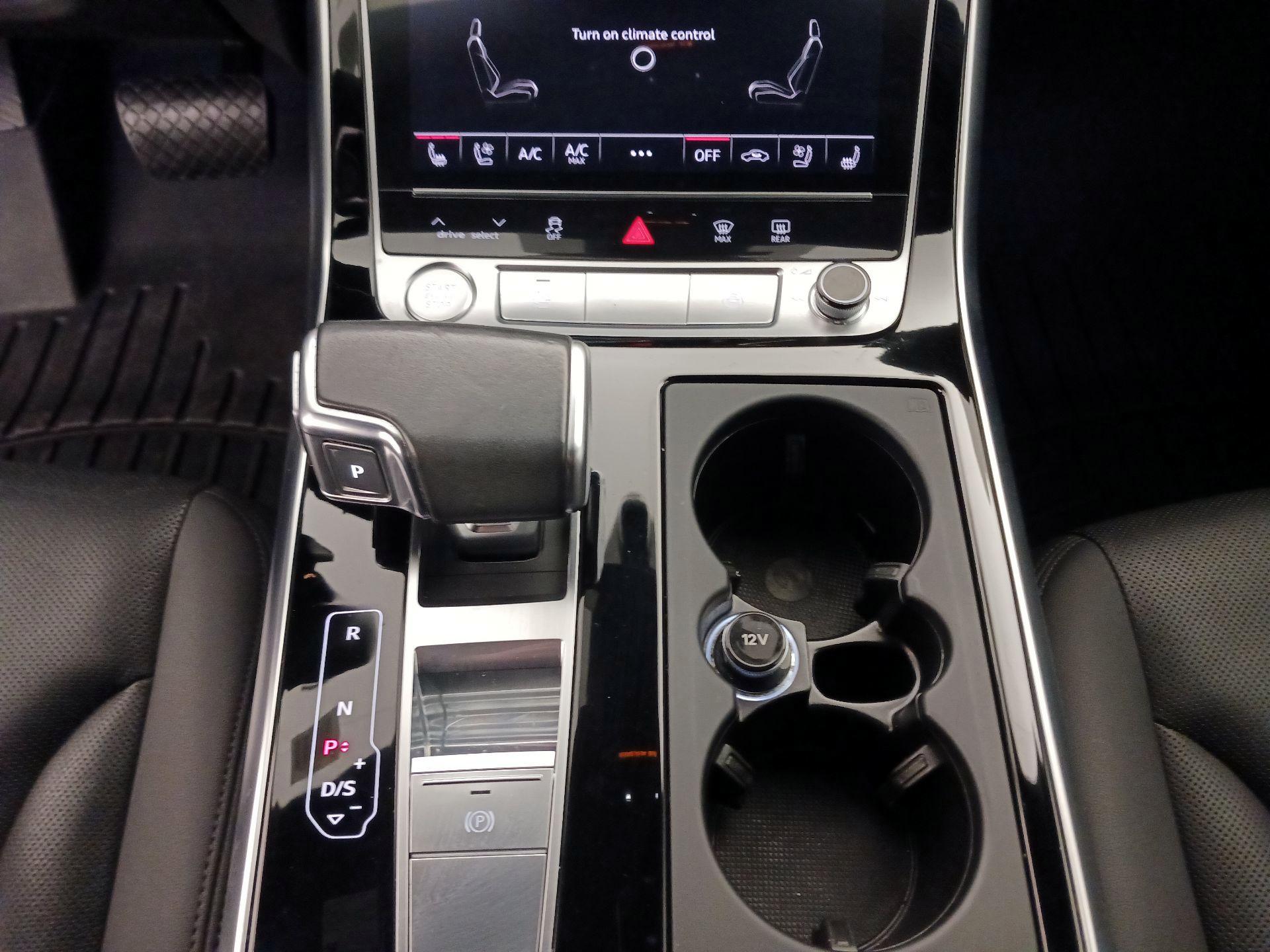 Thumbnail: 2020 Audi Q7 - 18