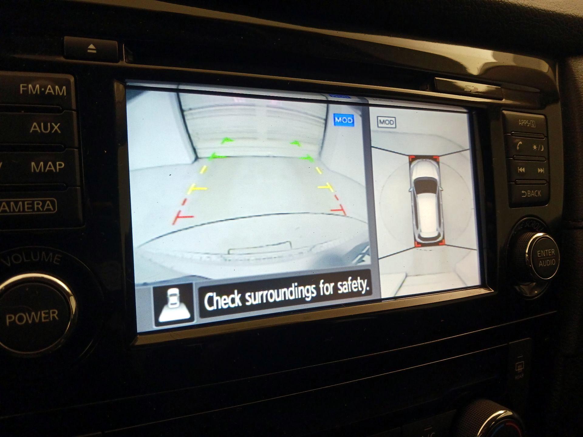 Thumbnail: 2017 Nissan Rogue - 15