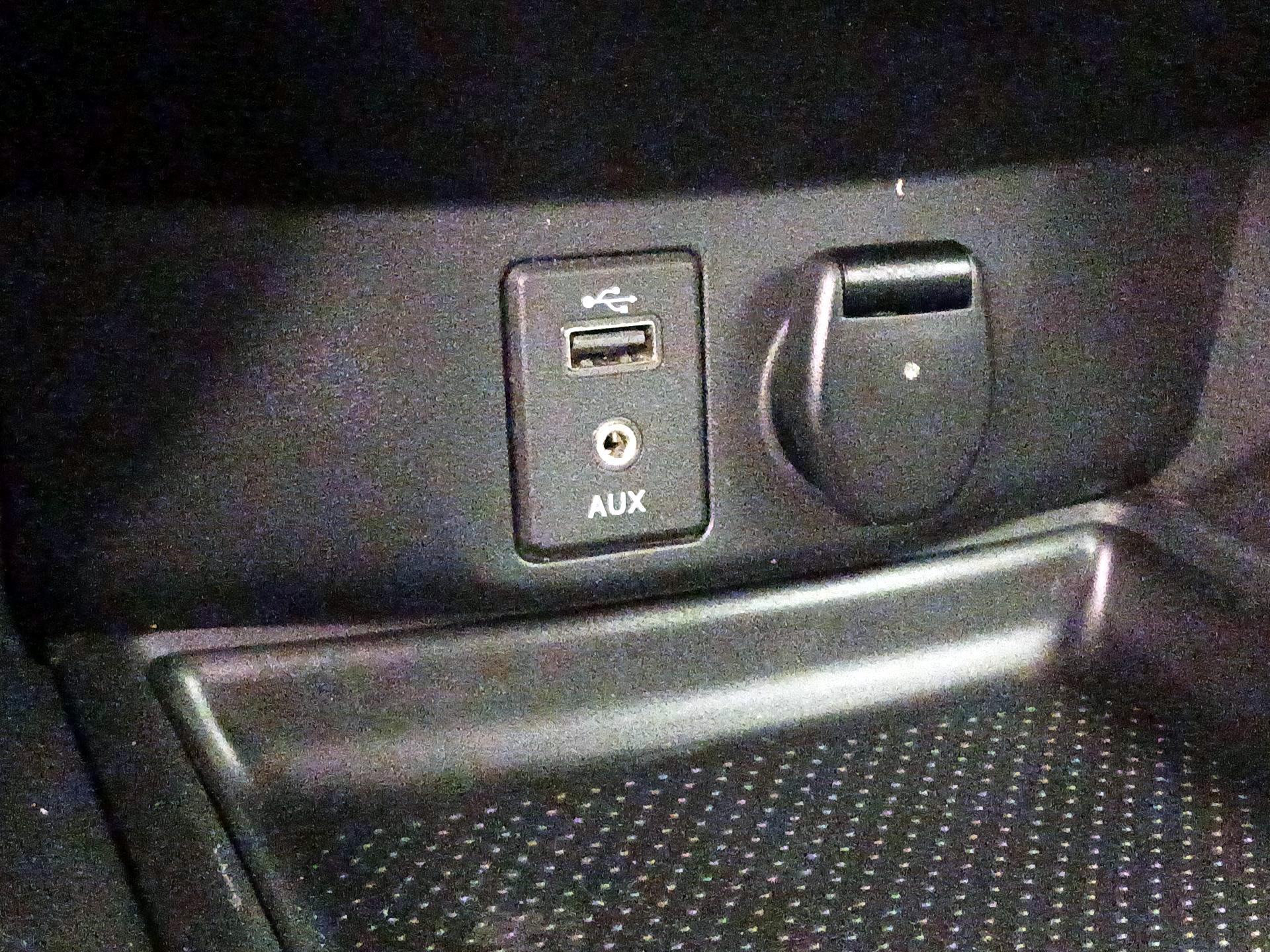 Thumbnail: 2017 Nissan Rogue - 19