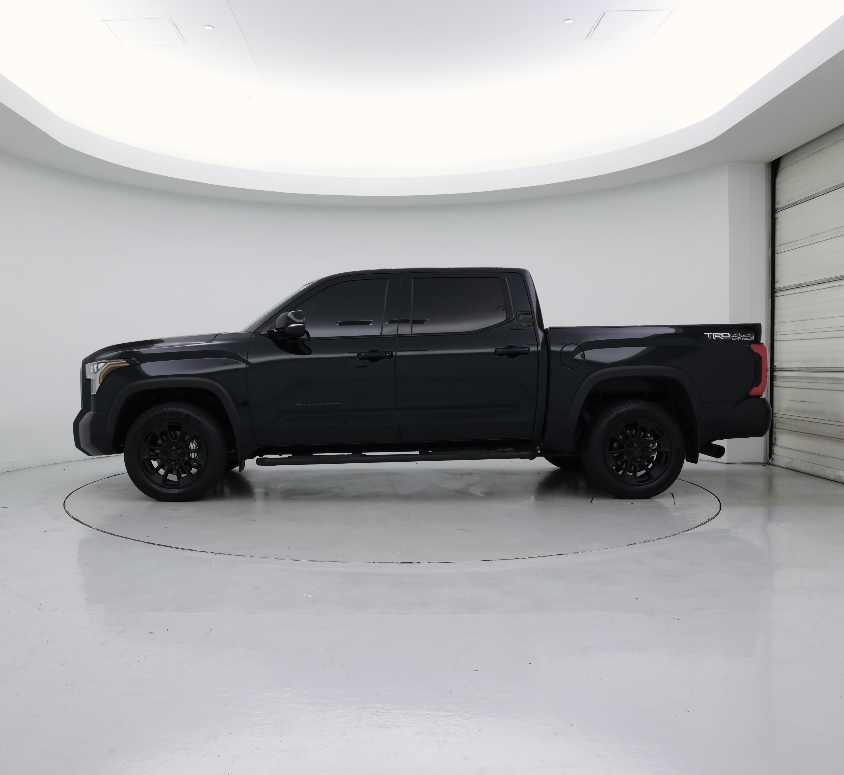 Thumbnail: 2024 Toyota Tundra - 3