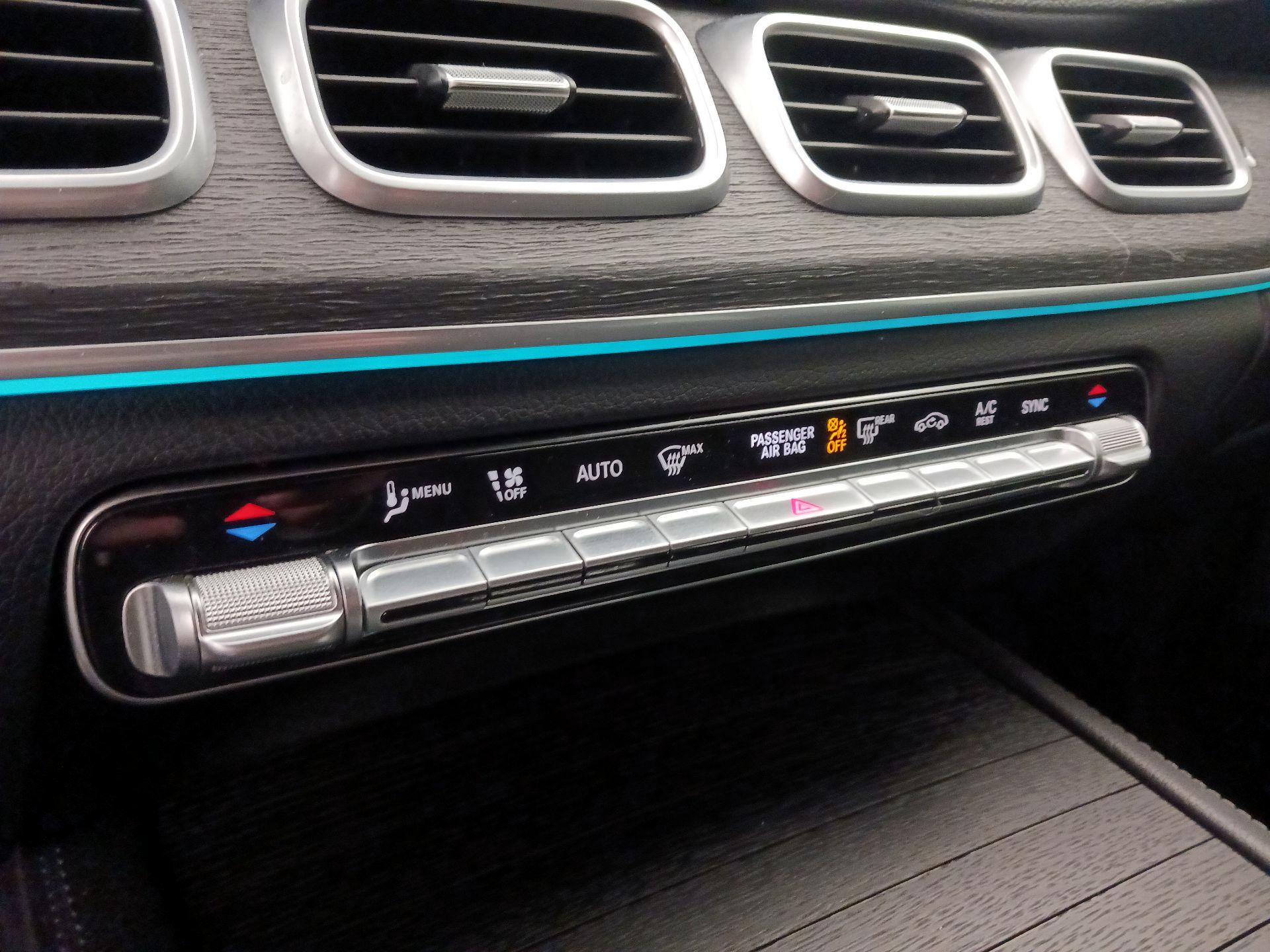 Thumbnail: 2022 Mercedes-Benz GLE - 17