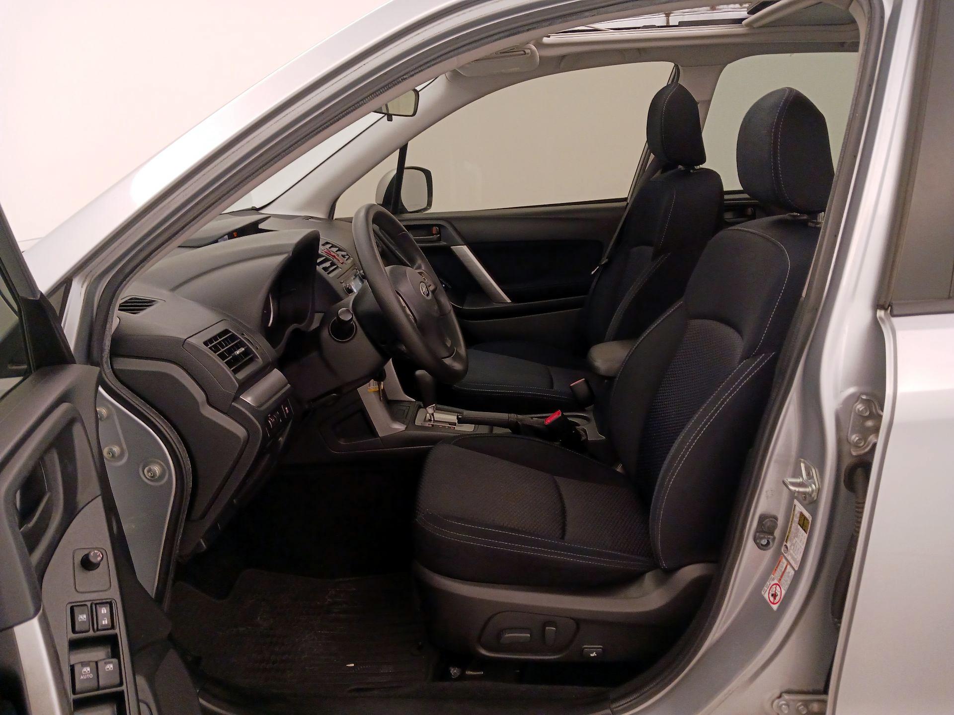 Thumbnail: 2015 Subaru Forester - 11