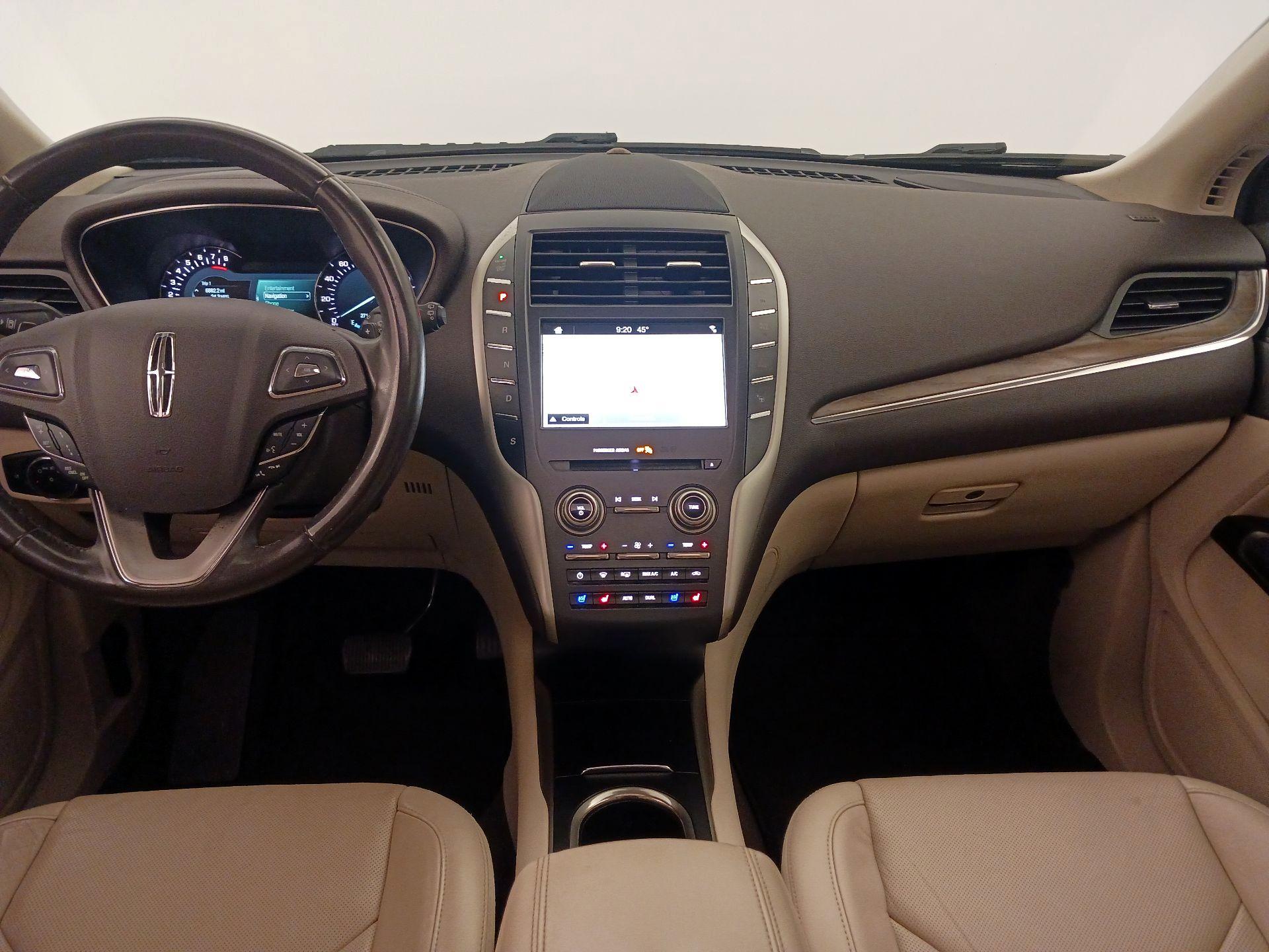 Thumbnail: 2017 Lincoln MKC - 9