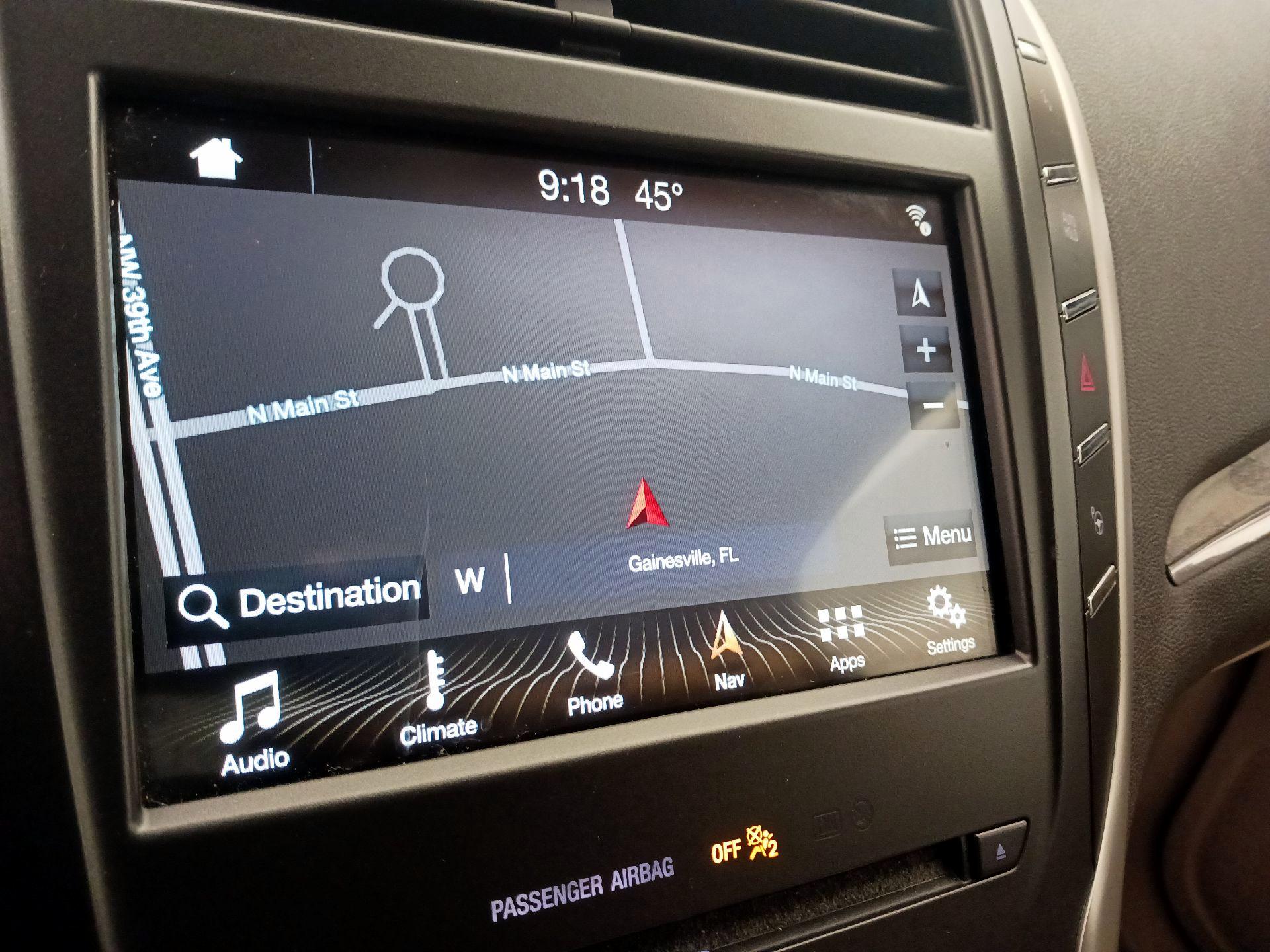 Thumbnail: 2017 Lincoln MKC - 14