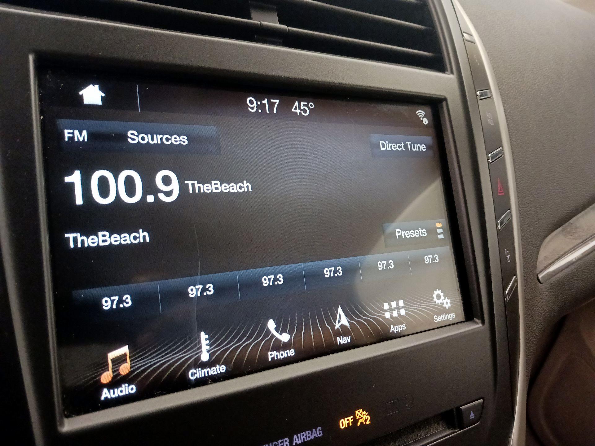 Thumbnail: 2017 Lincoln MKC - 16