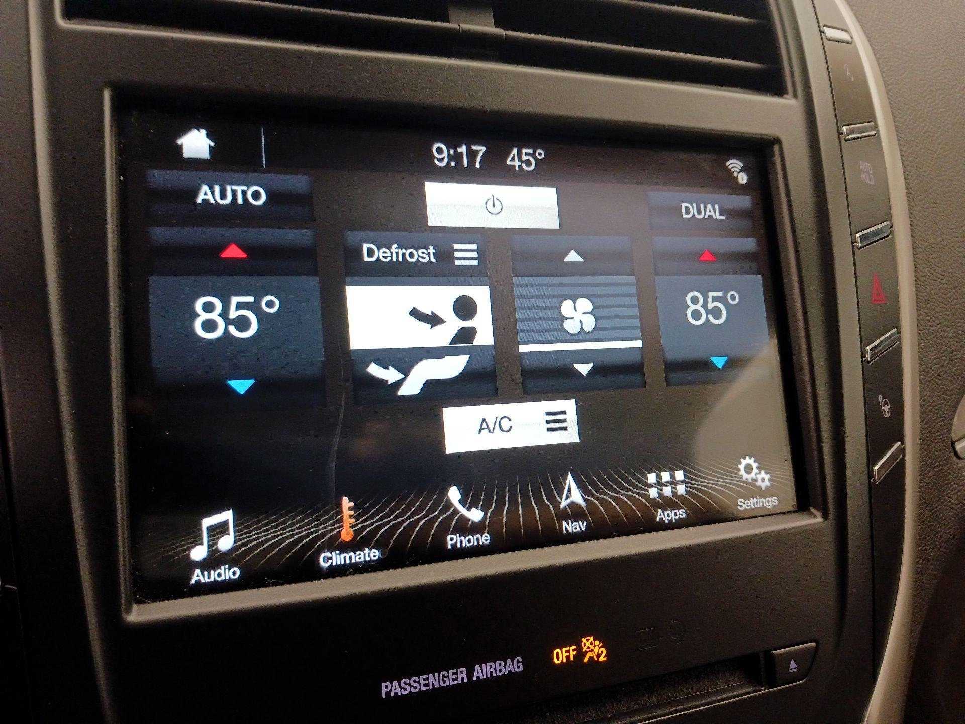 Thumbnail: 2017 Lincoln MKC - 17