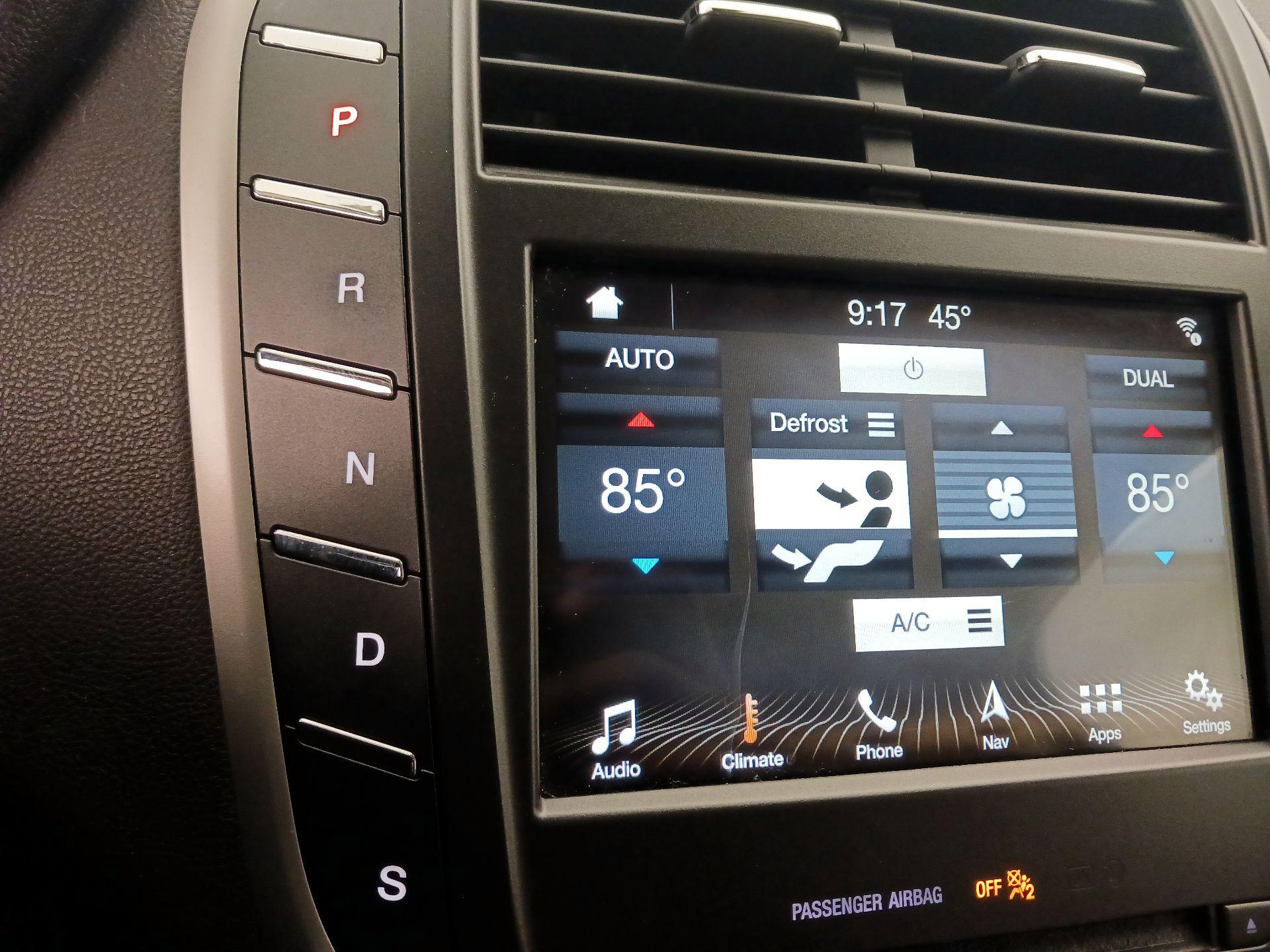 Thumbnail: 2017 Lincoln MKC - 18