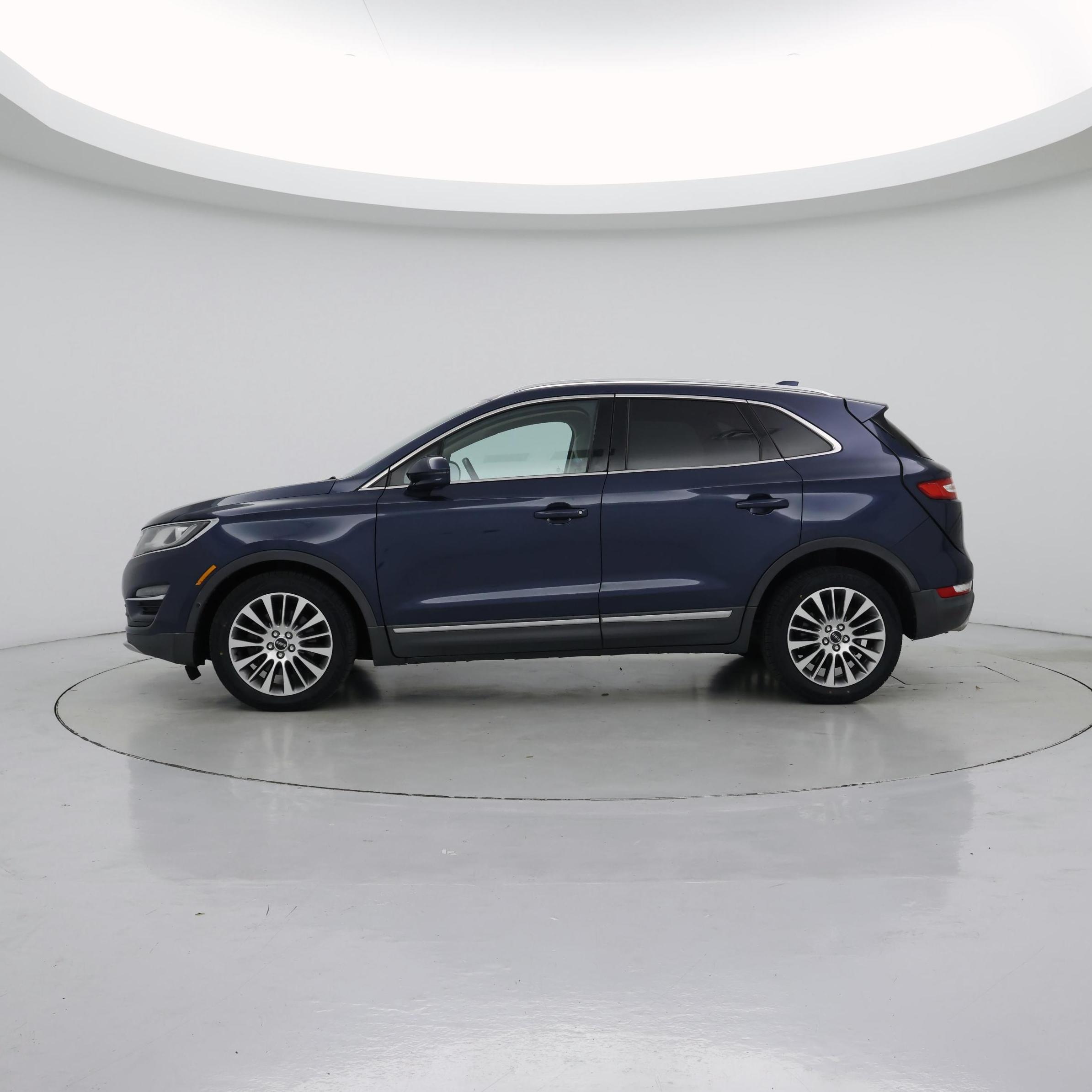 Thumbnail: 2017 Lincoln MKC - 3