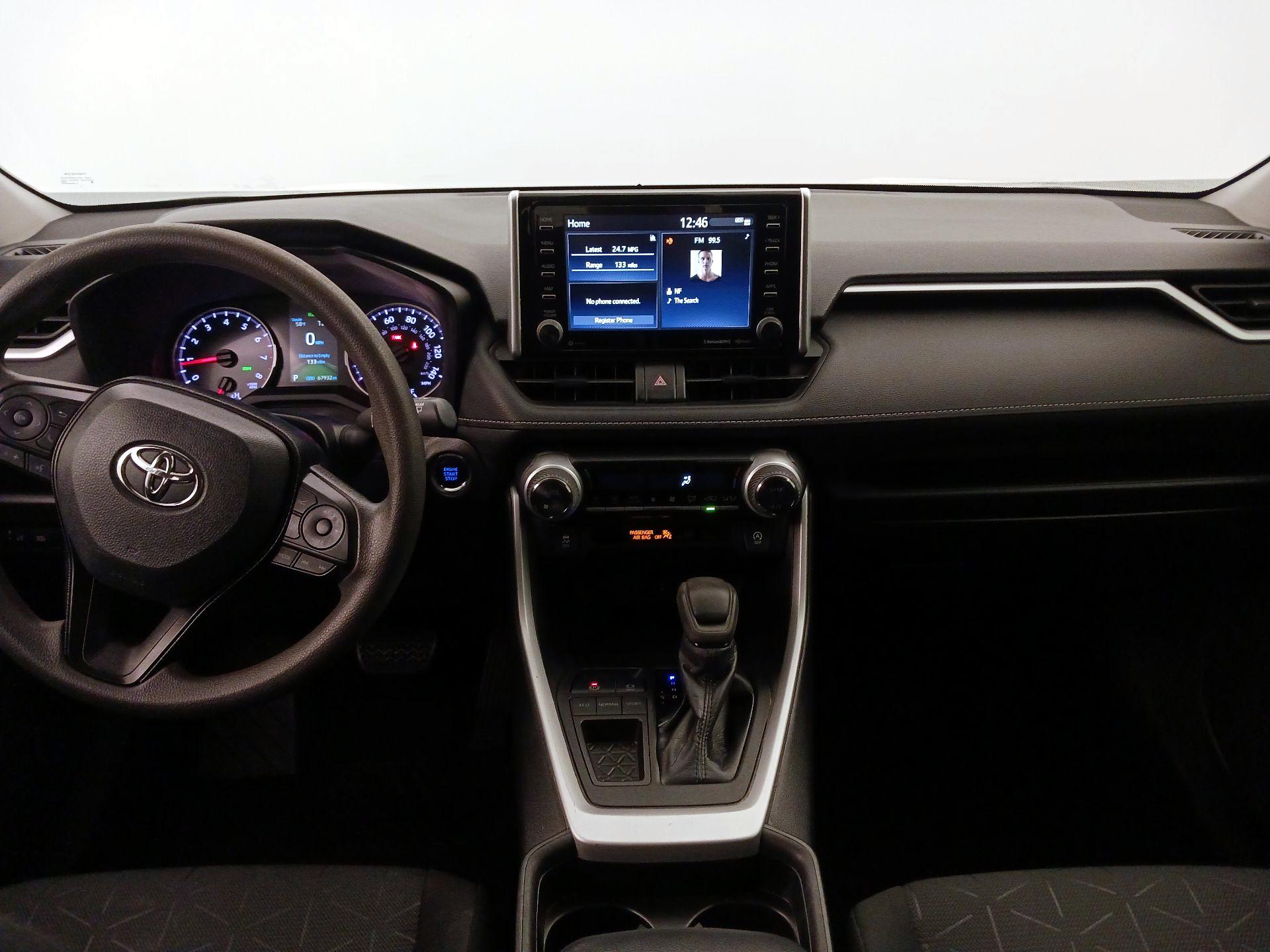 Thumbnail: 2021 Toyota RAV4 - 9