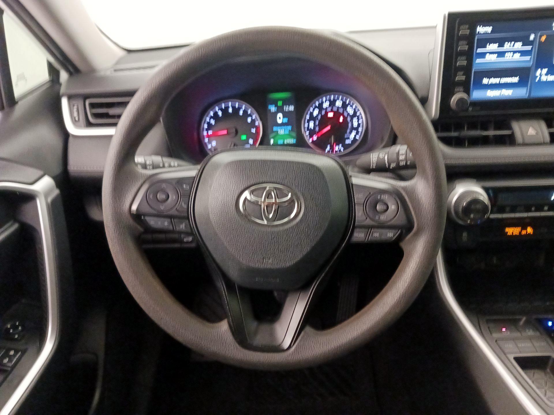 Thumbnail: 2021 Toyota RAV4 - 10