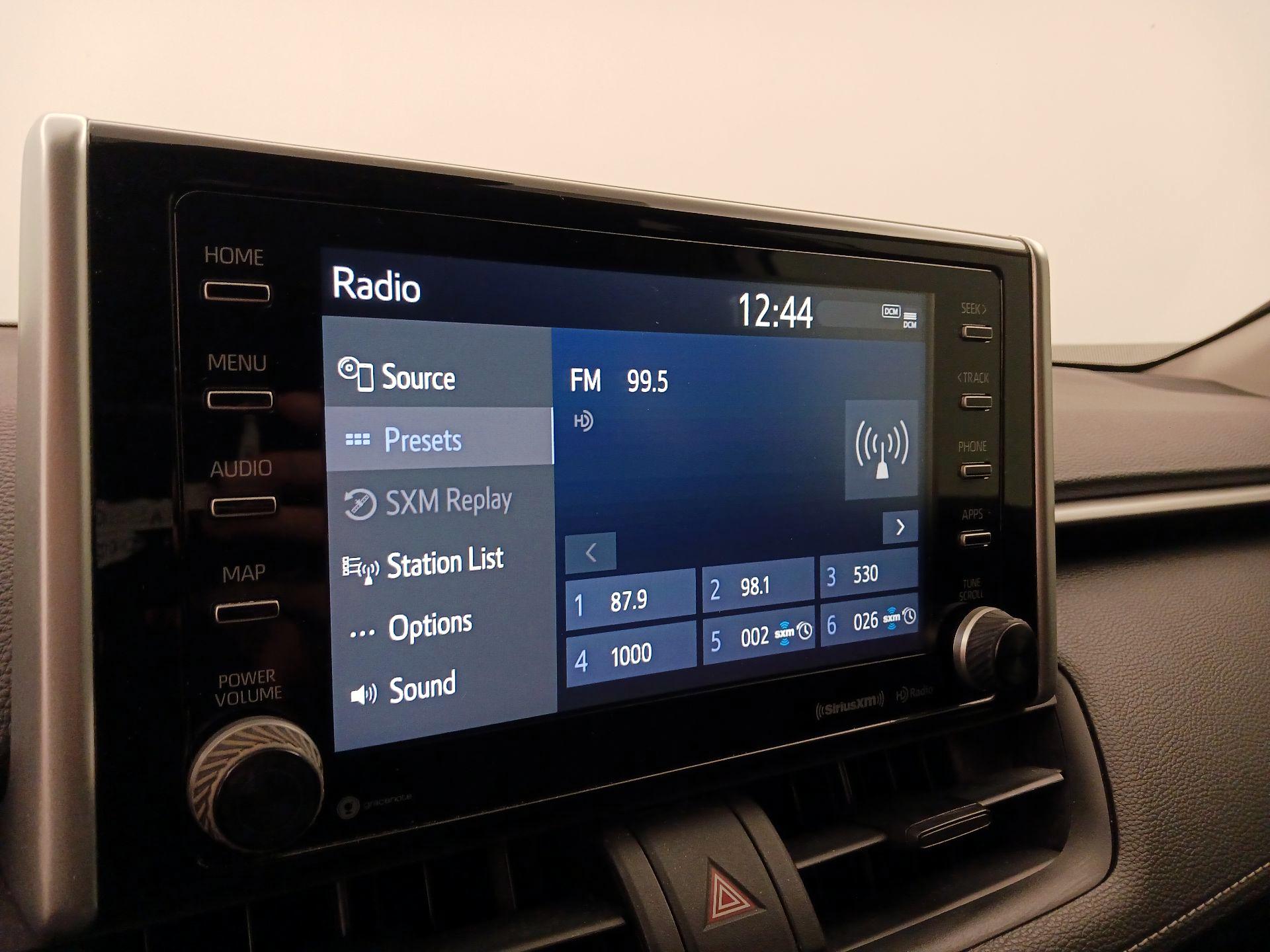 Thumbnail: 2021 Toyota RAV4 - 15