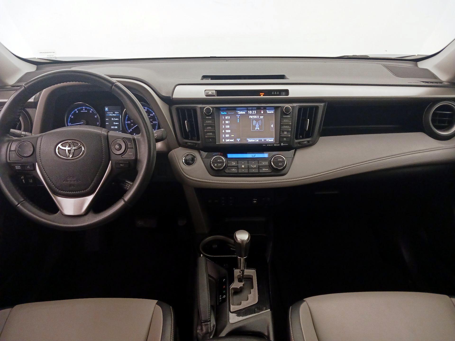 Thumbnail: 2017 Toyota RAV4 - 9