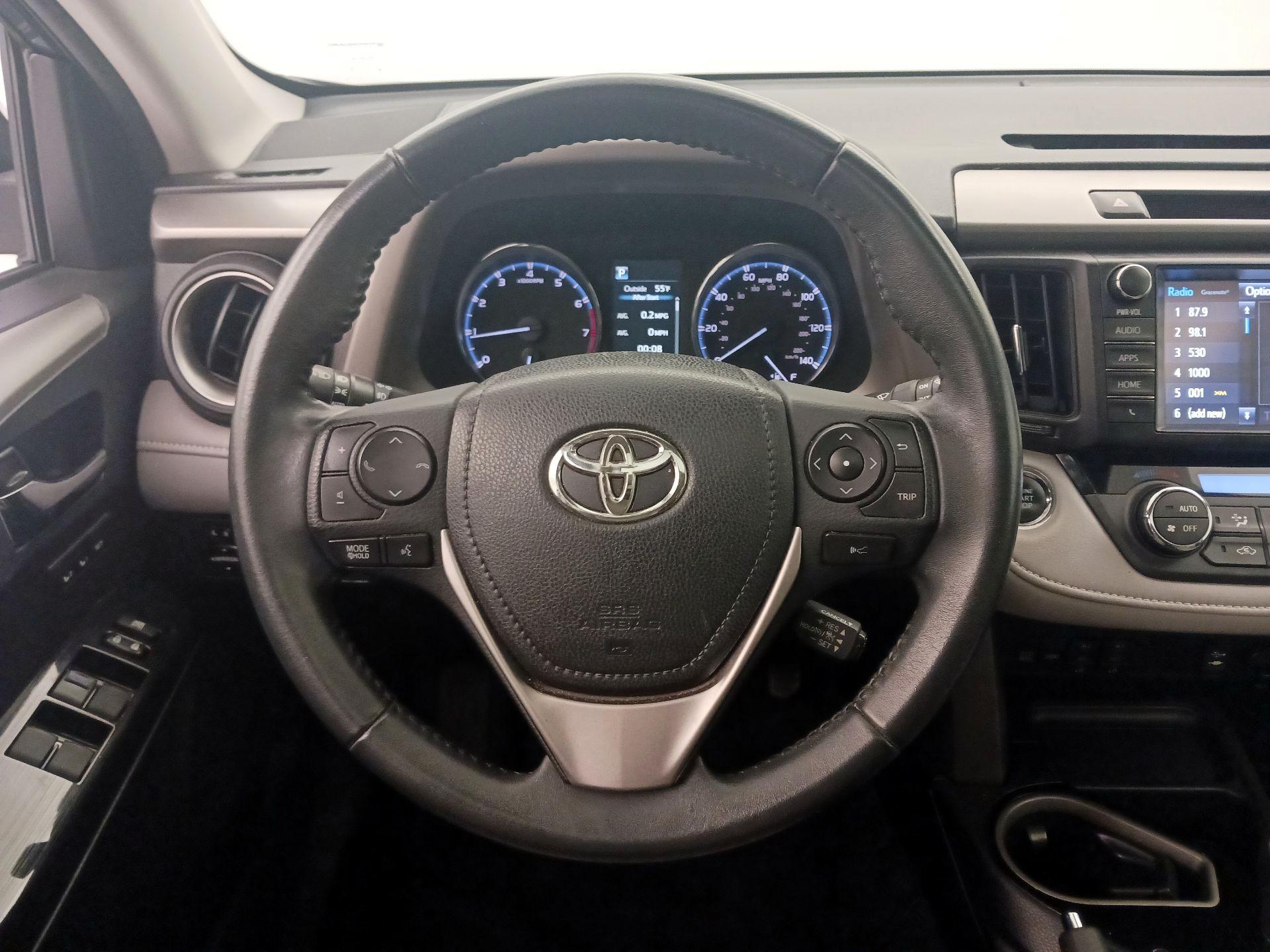 Thumbnail: 2017 Toyota RAV4 - 10