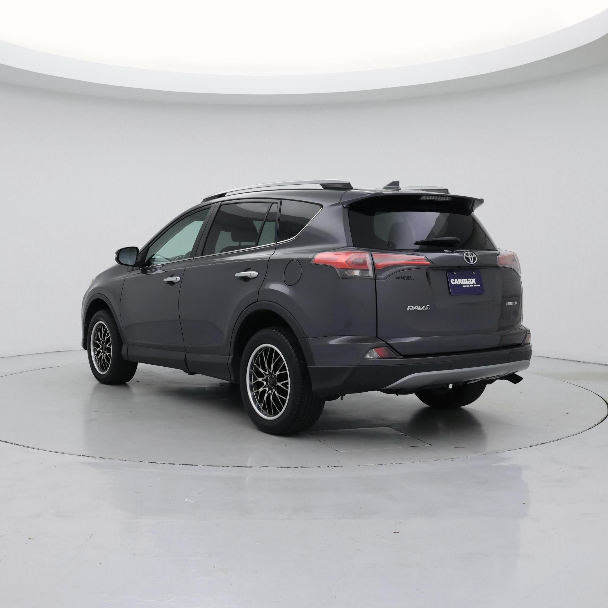 Thumbnail: 2017 Toyota RAV4 - 2