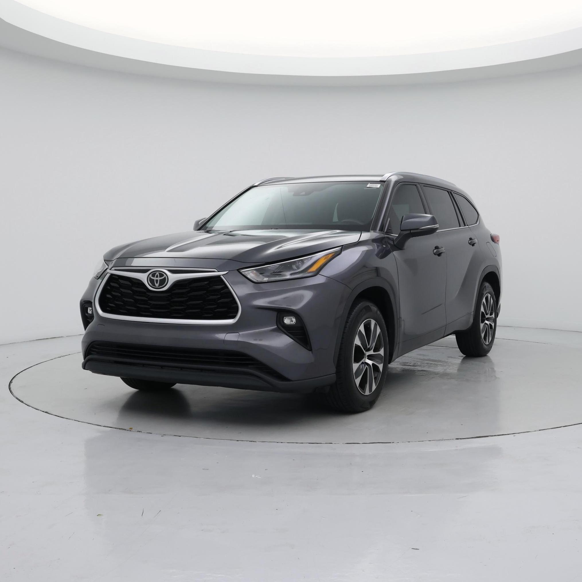 Thumbnail: 2021 Toyota Highlander - 4