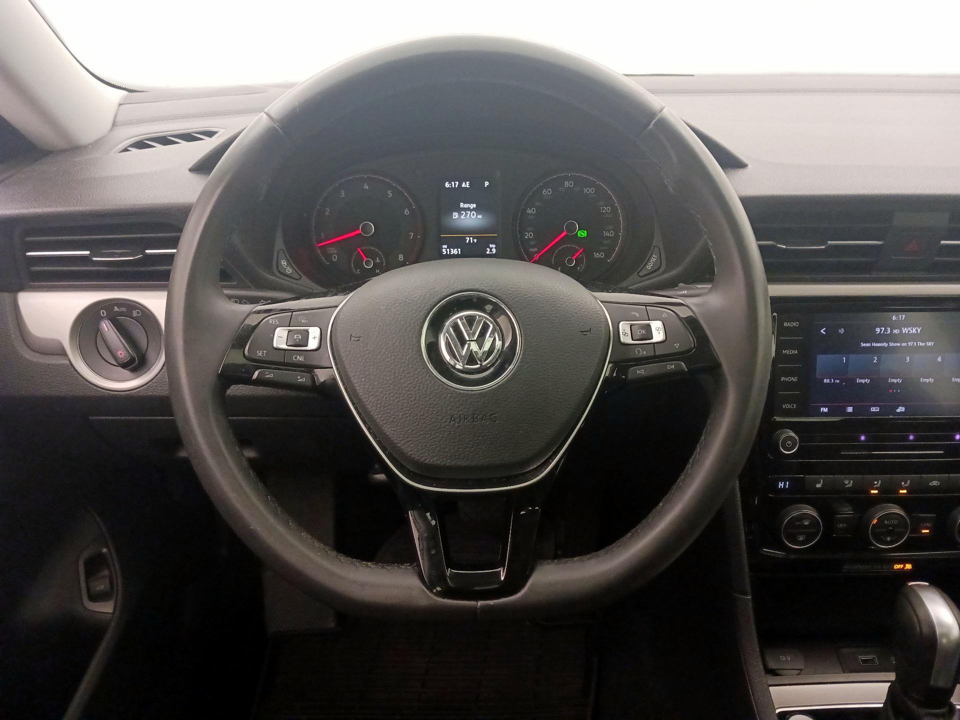 Thumbnail: 2021 Volkswagen Passat - 10