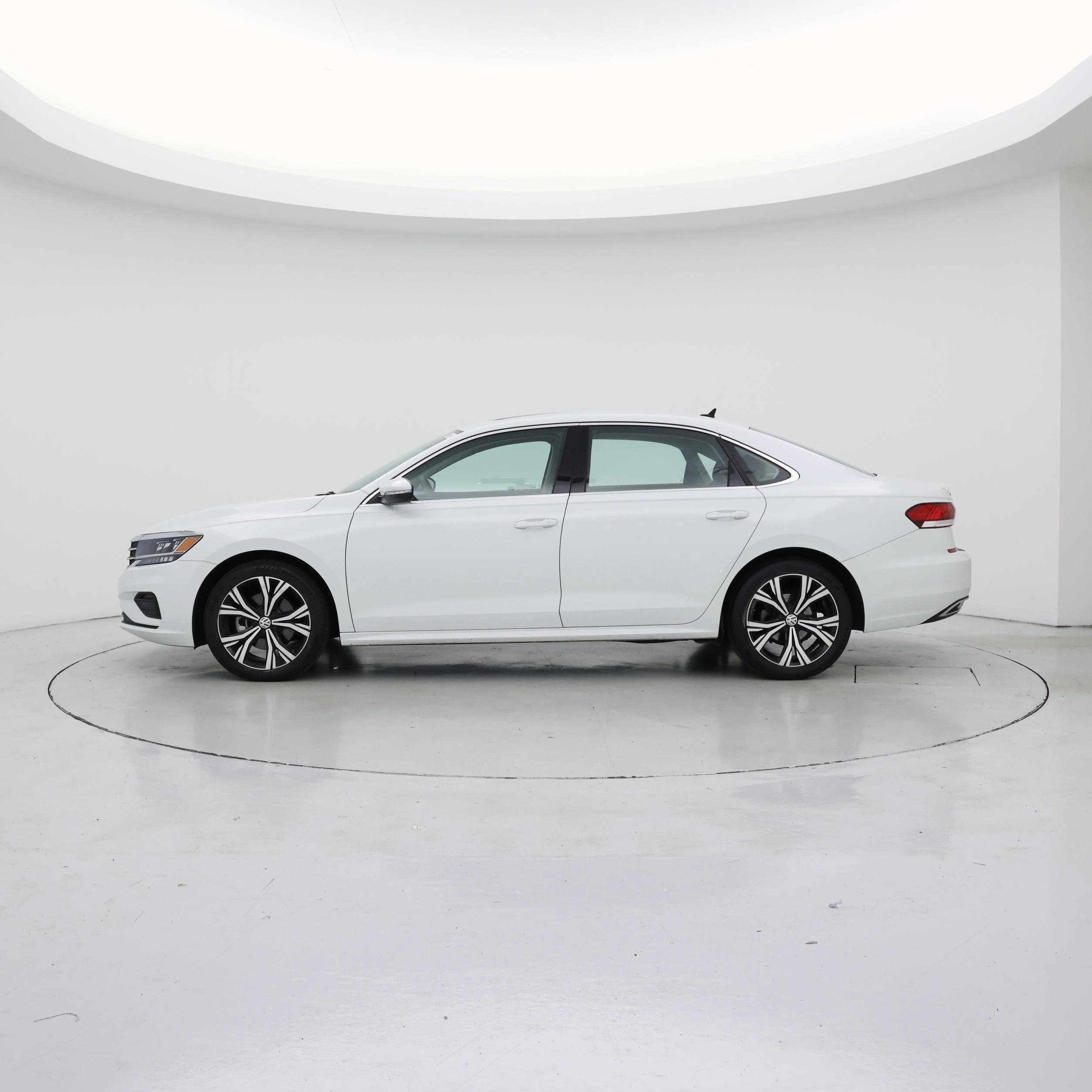 Thumbnail: 2021 Volkswagen Passat - 3