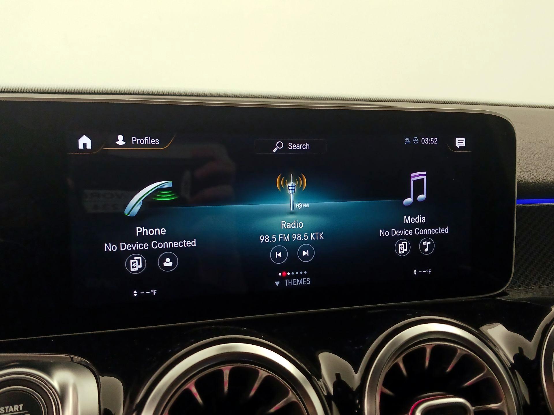 Thumbnail: 2021 Mercedes-Benz GLB - 15