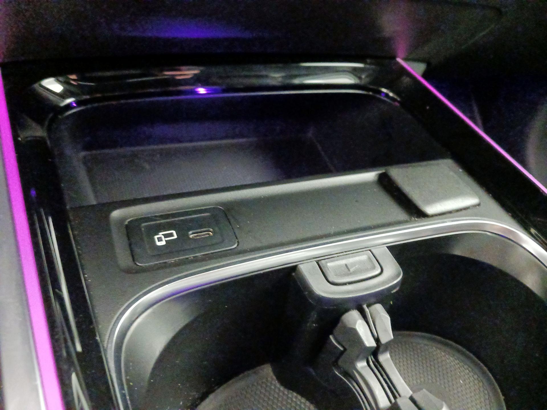 Thumbnail: 2021 Mercedes-Benz GLB - 18