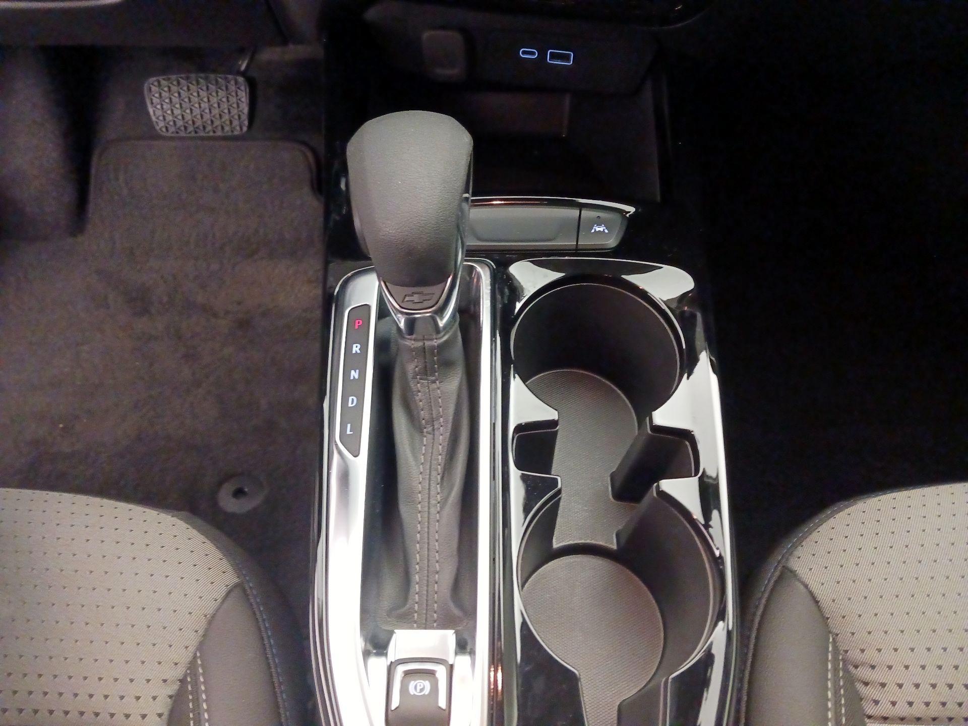 Thumbnail: 2024 Chevrolet Trax - 17