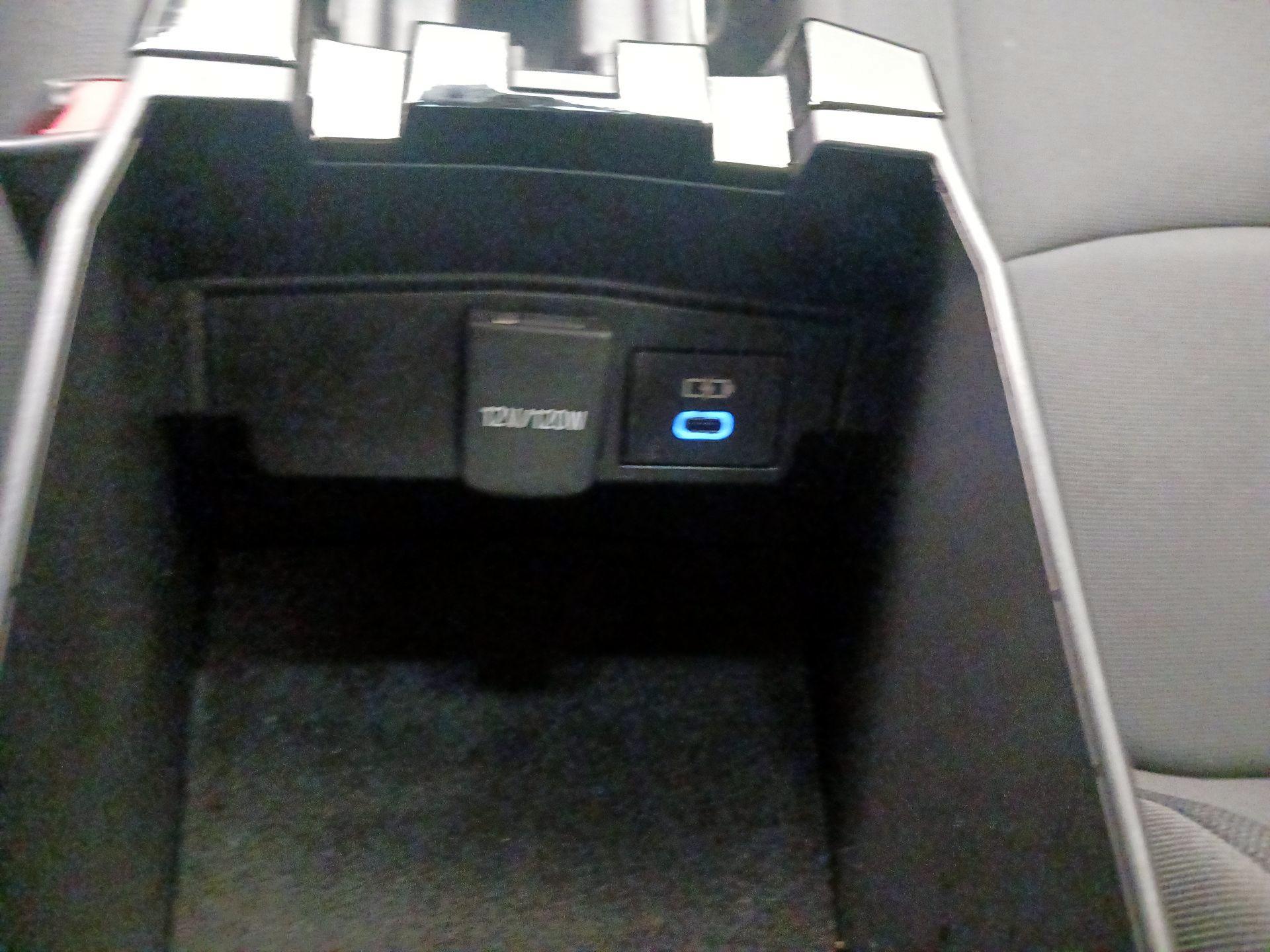 Thumbnail: 2022 Toyota Corolla - 18