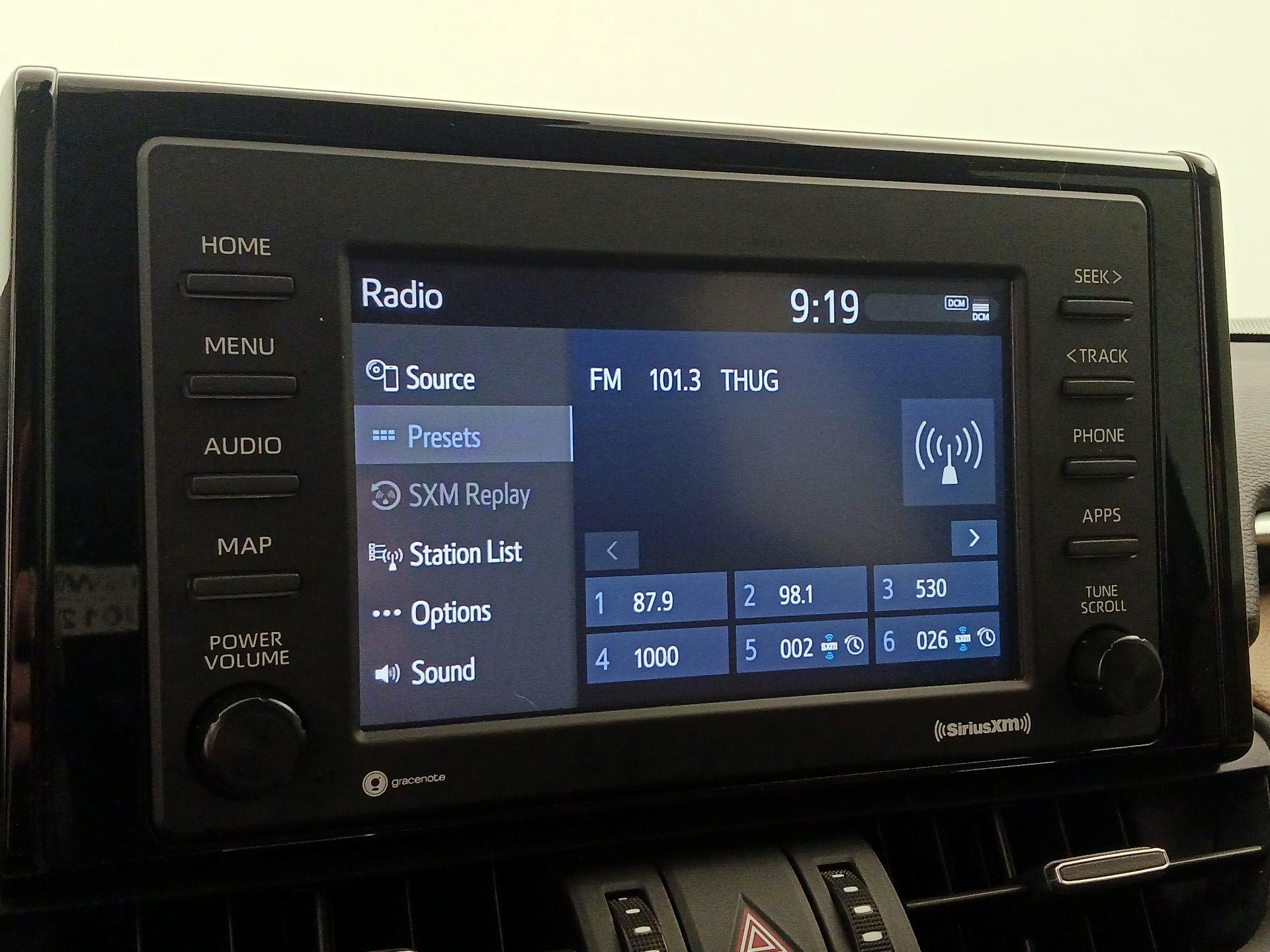 Thumbnail: 2022 Toyota RAV4 - 15