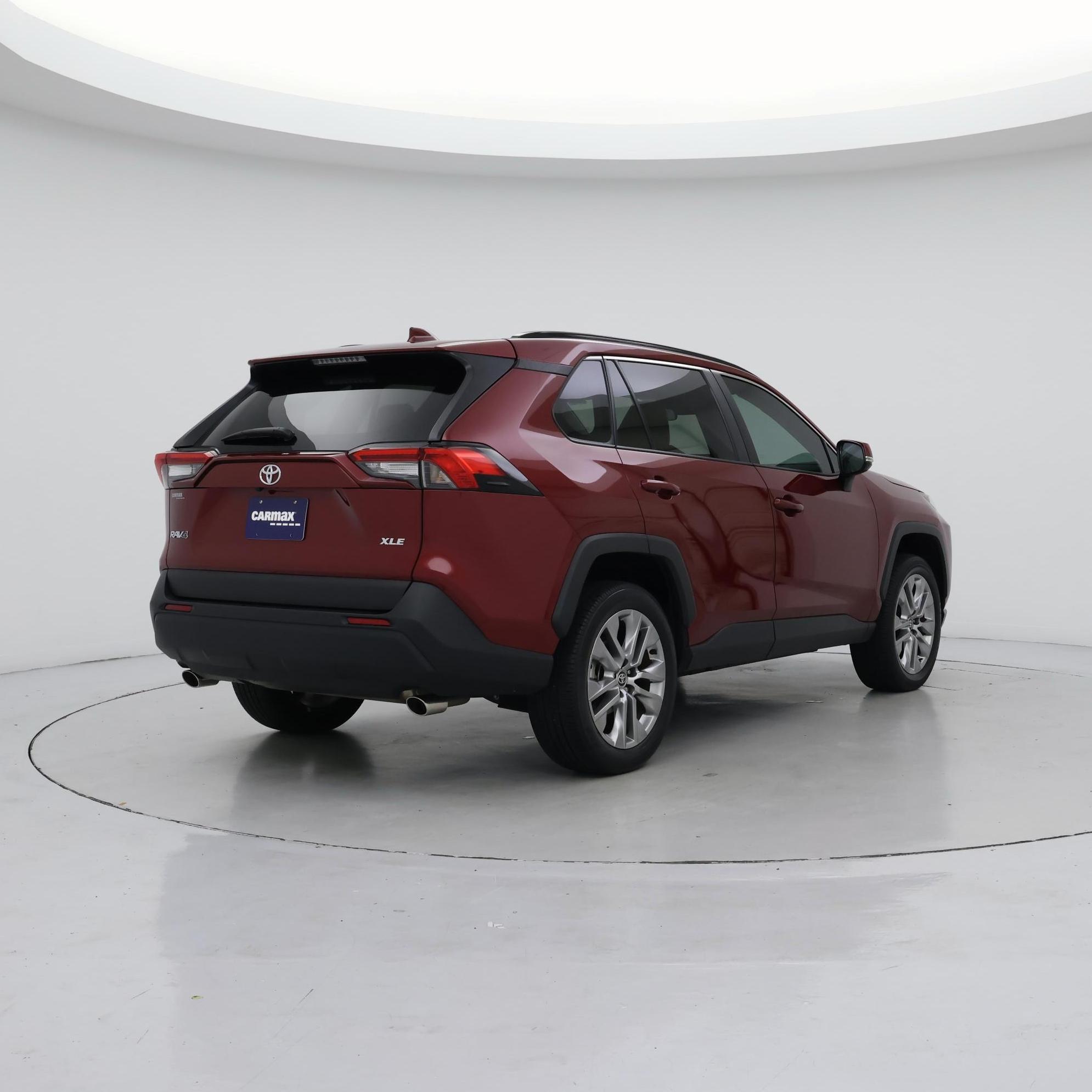 Thumbnail: 2022 Toyota RAV4 - 8