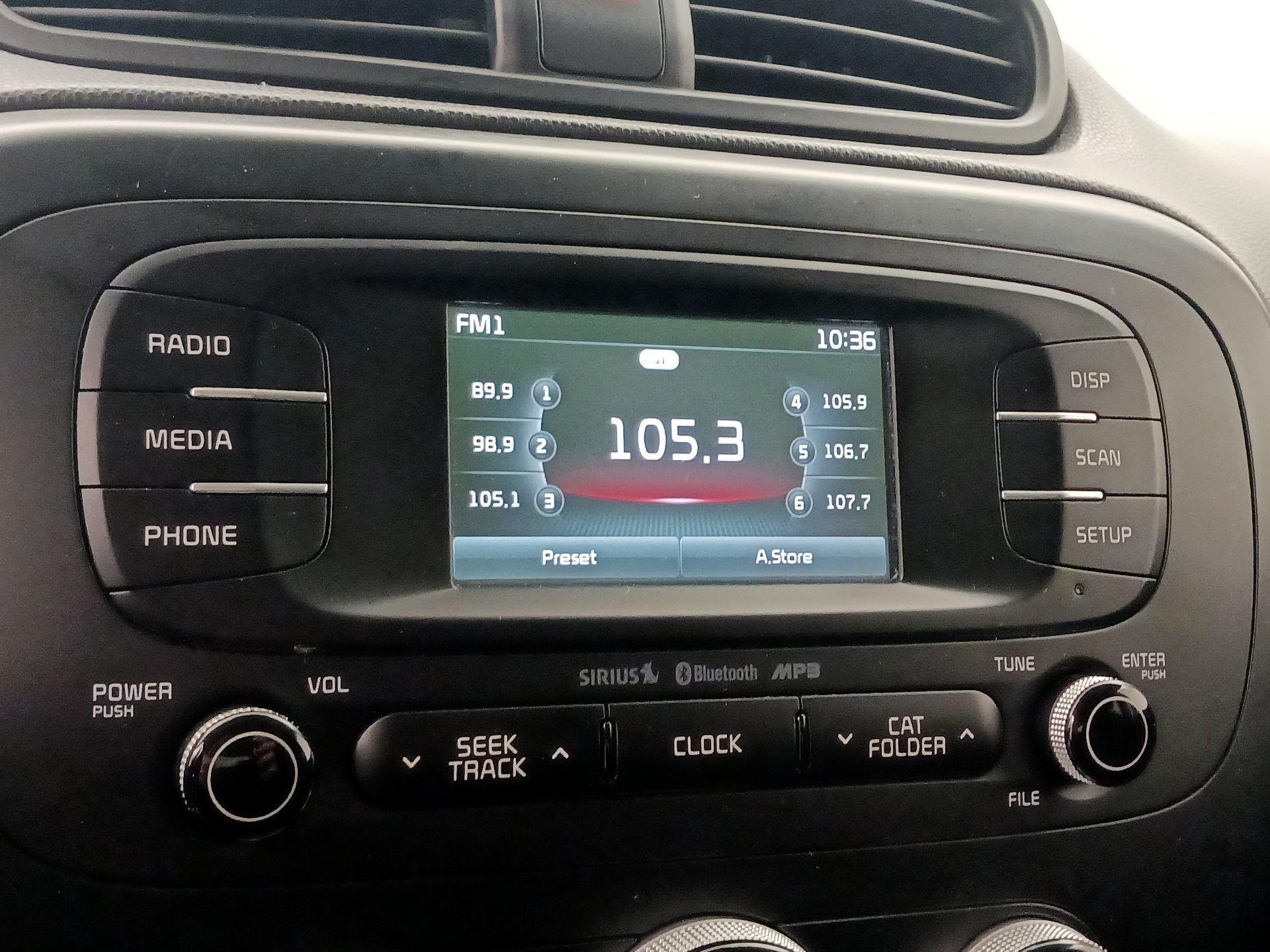 Thumbnail: 2016 Kia Soul - 15