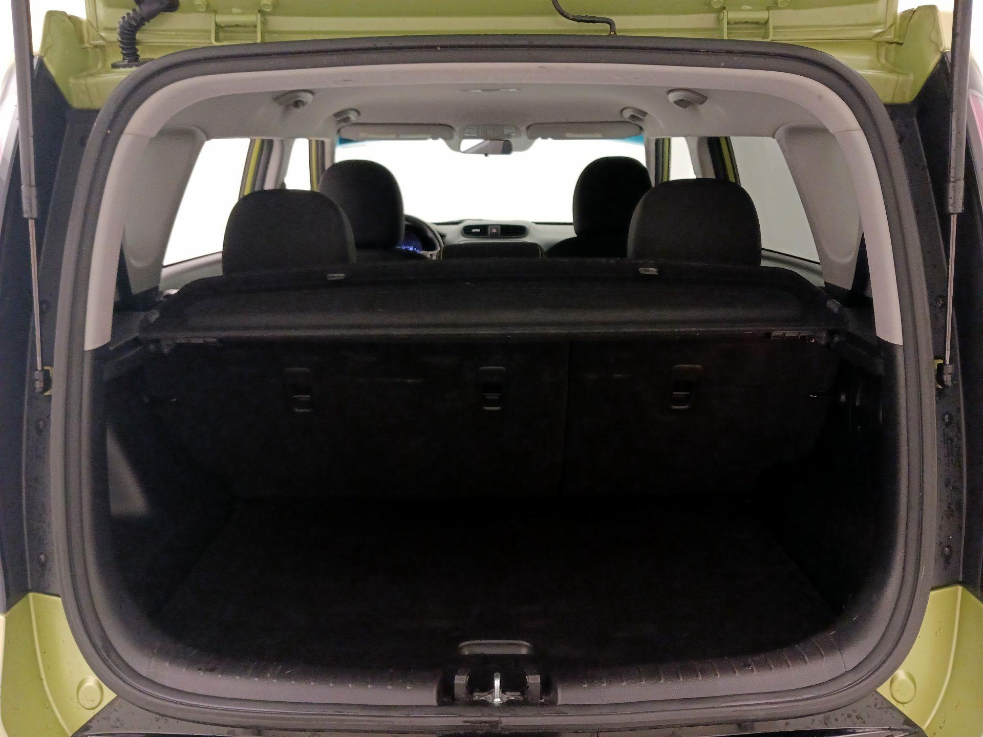 Thumbnail: 2016 Kia Soul - 20