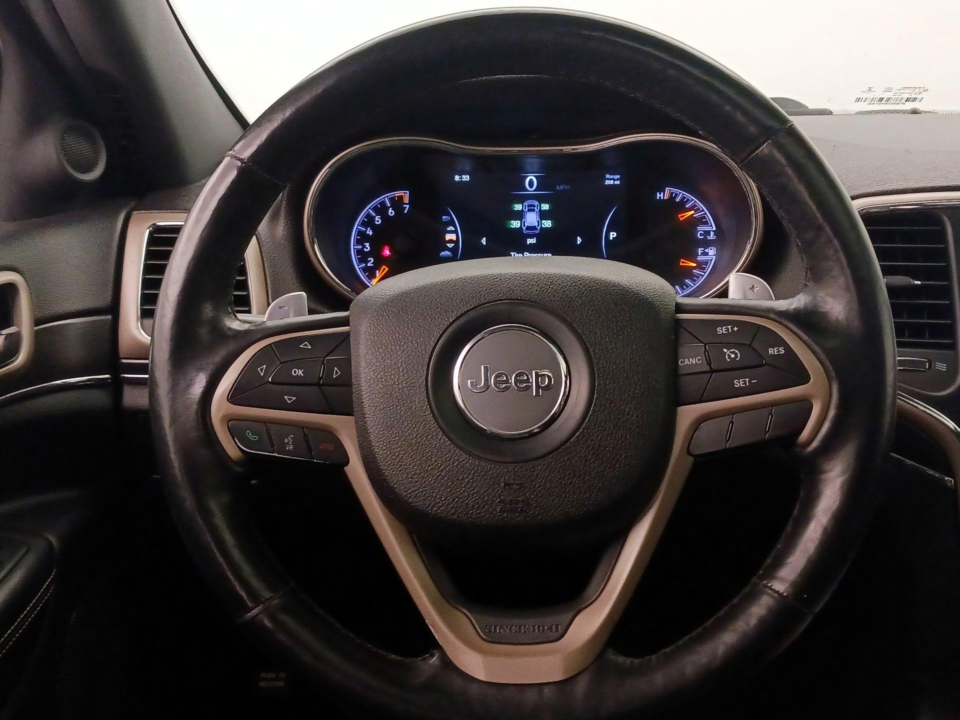 Thumbnail: 2015 Jeep Grand Cherokee - 10