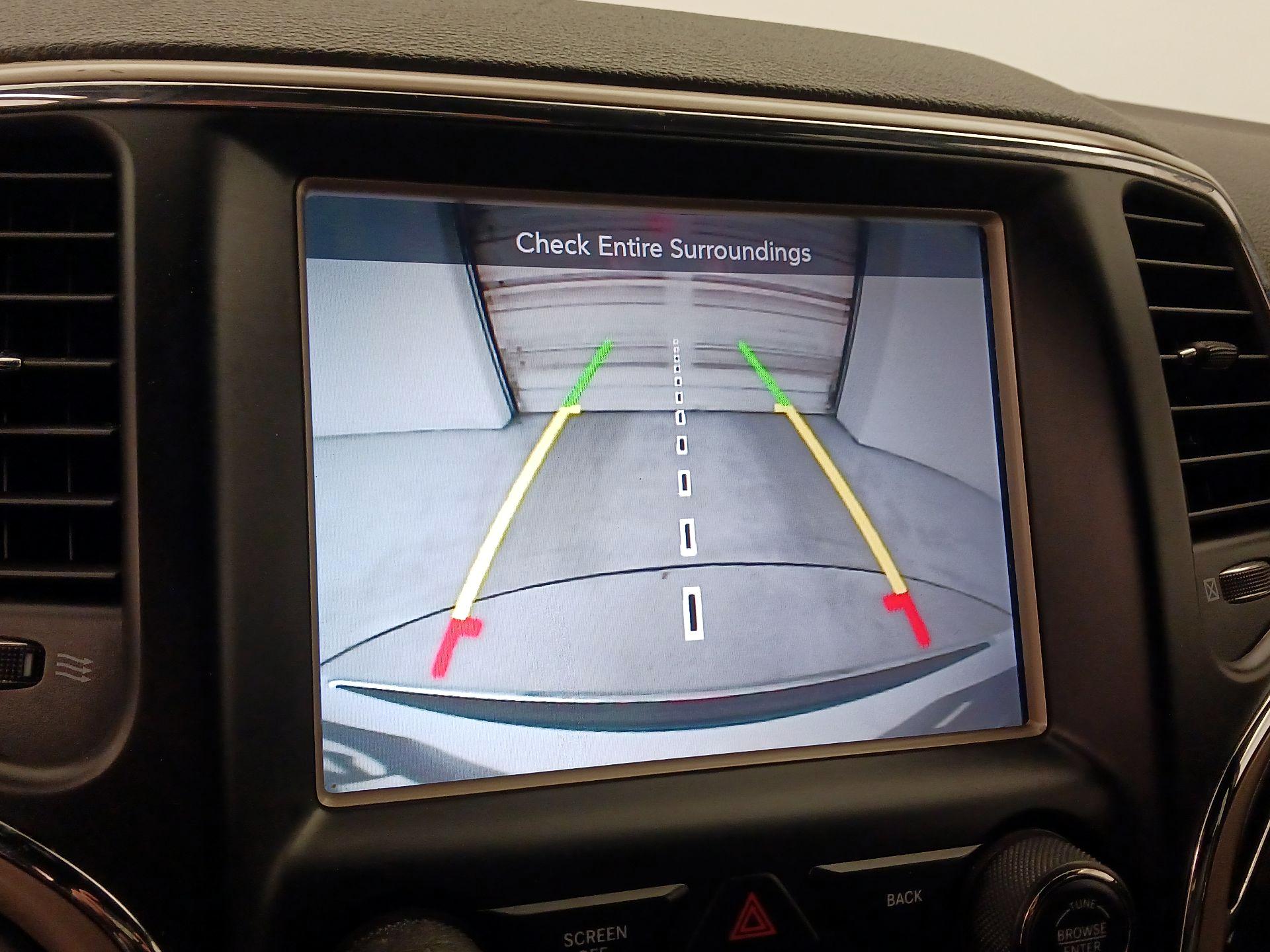 Thumbnail: 2015 Jeep Grand Cherokee - 15