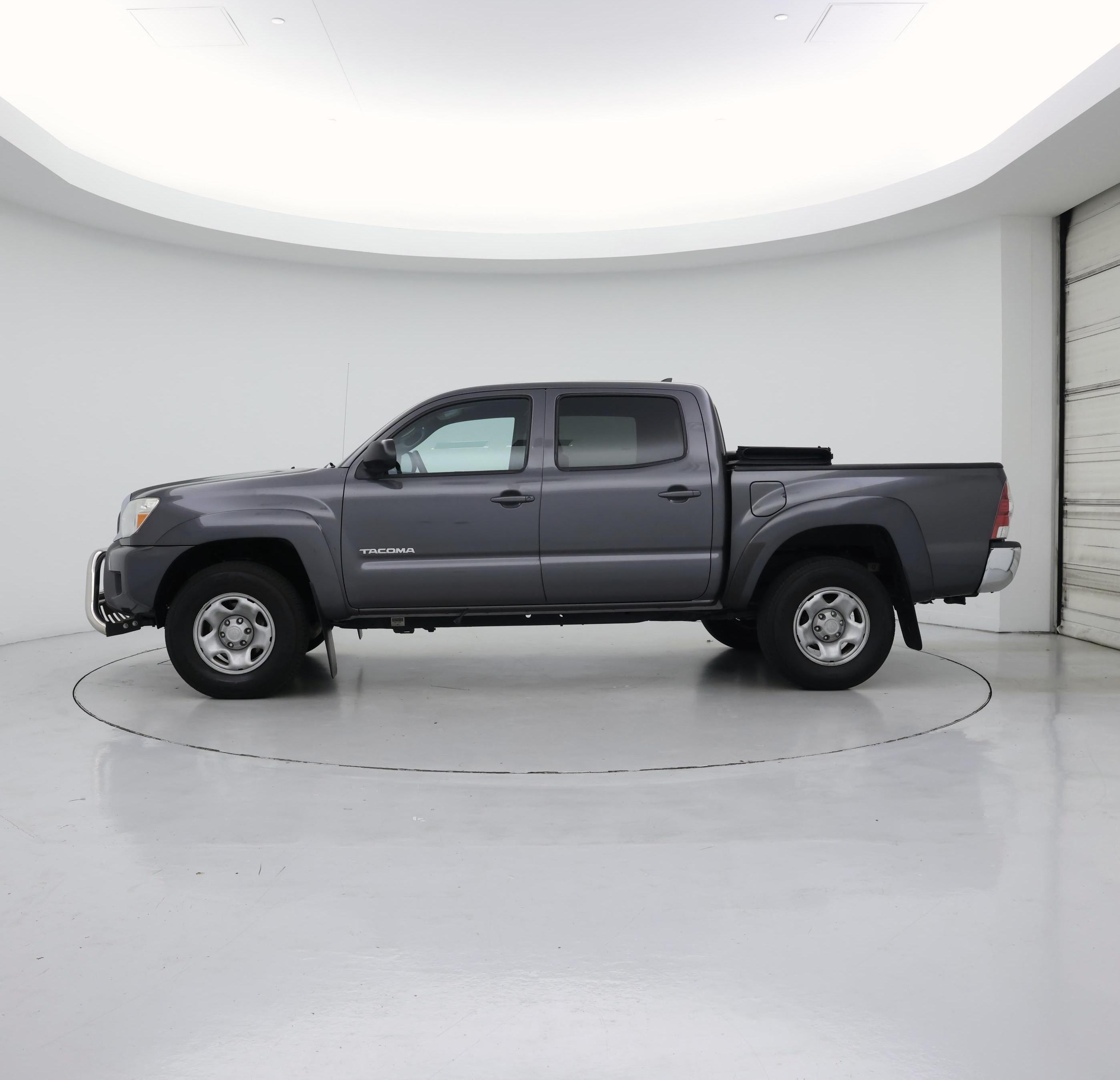 Thumbnail: 2014 Toyota Tacoma - 3