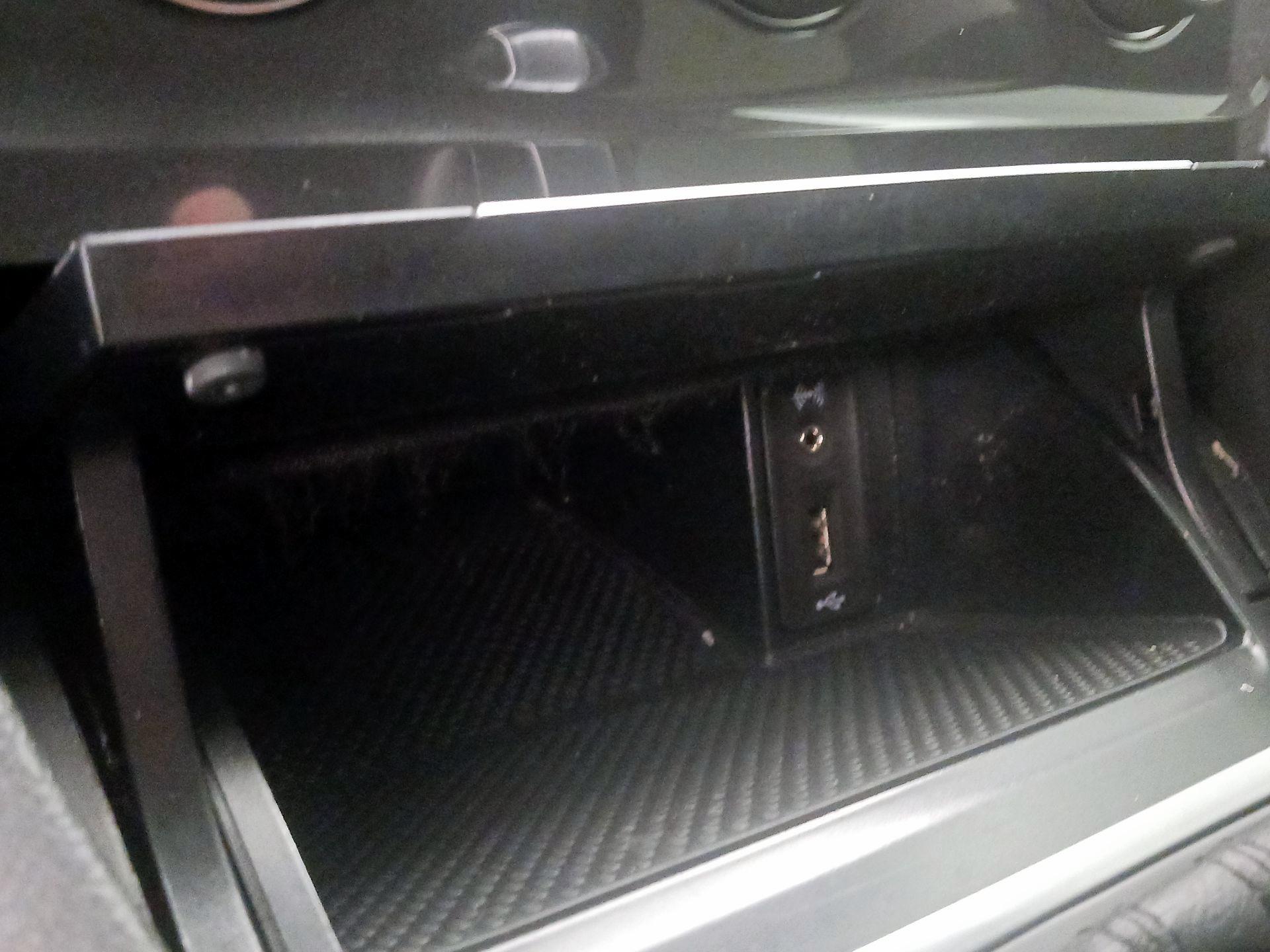 Thumbnail: 2018 Volkswagen Golf - 18