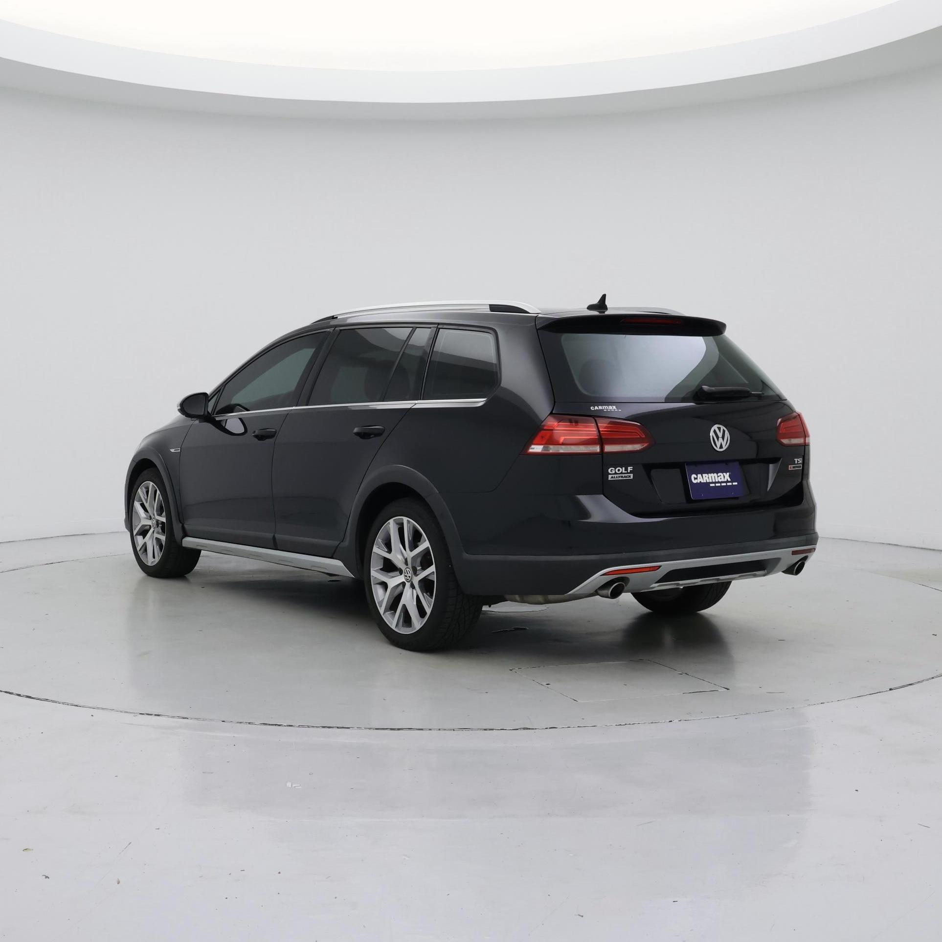 Thumbnail: 2018 Volkswagen Golf - 2