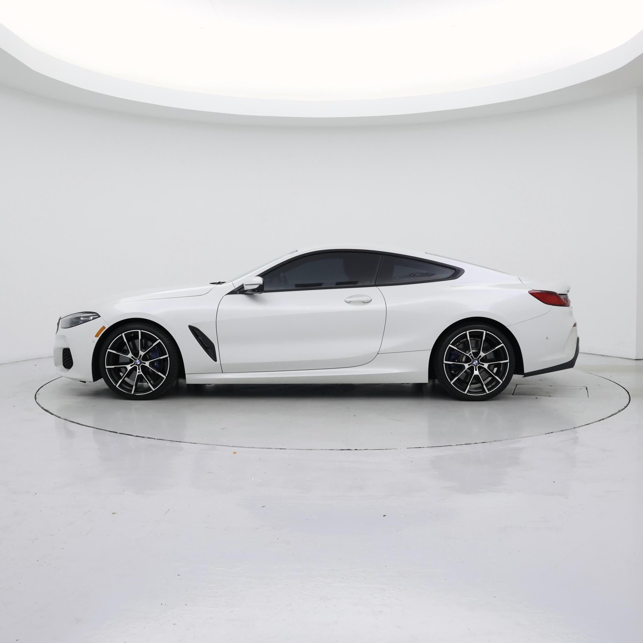 Thumbnail: 2020 BMW 8 Series - 3