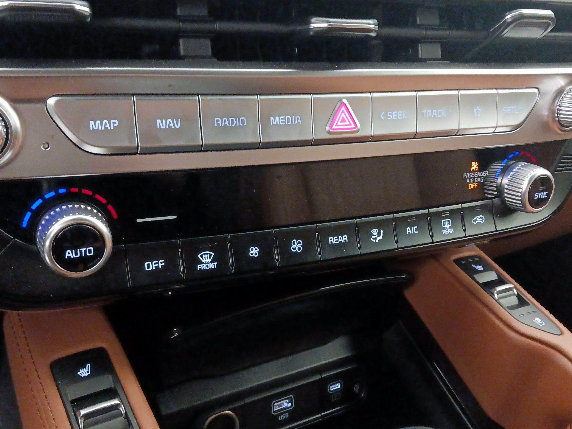 Thumbnail: 2025 Kia Telluride - 17