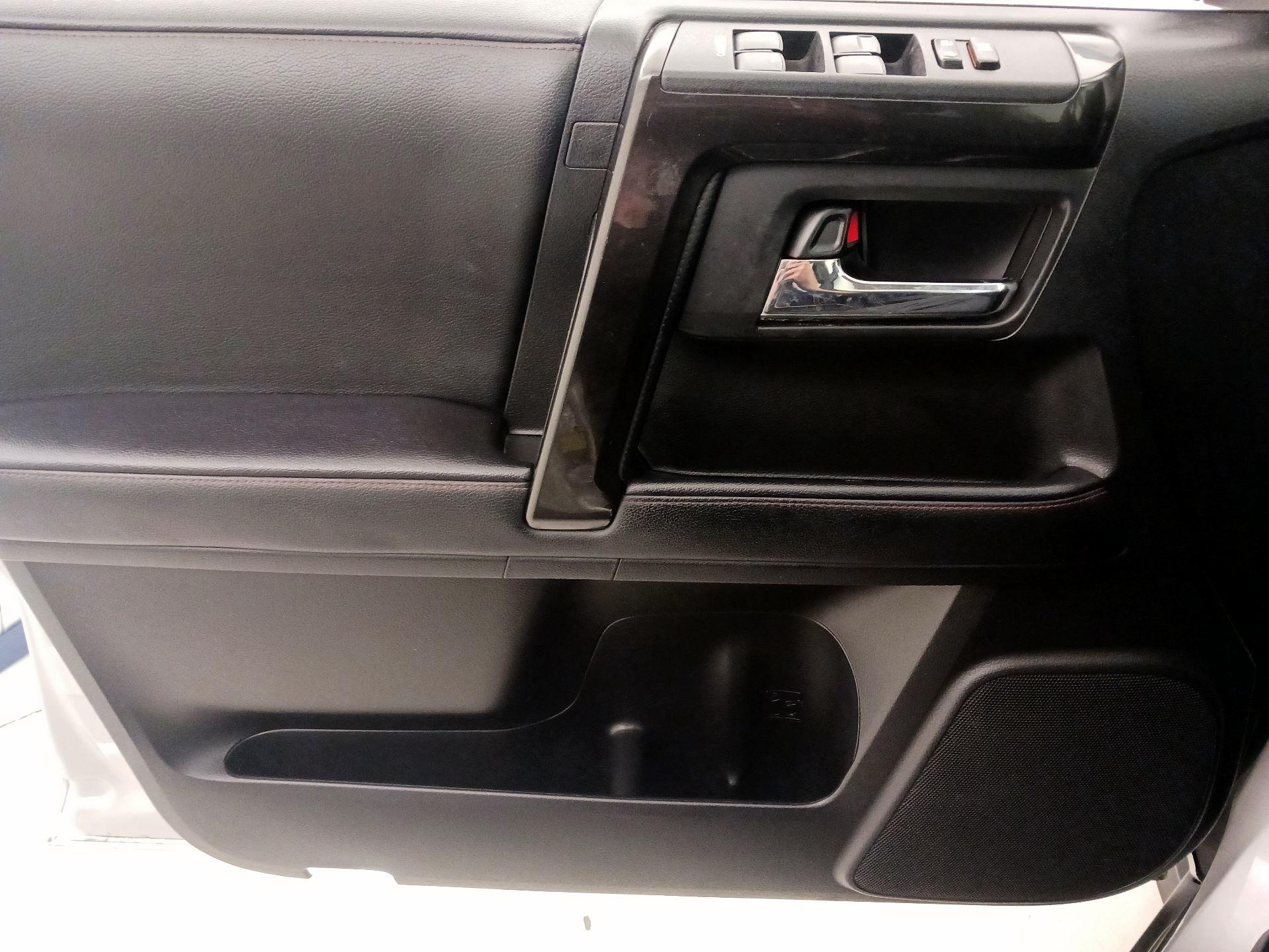 Thumbnail: 2021 Toyota 4Runner - 12