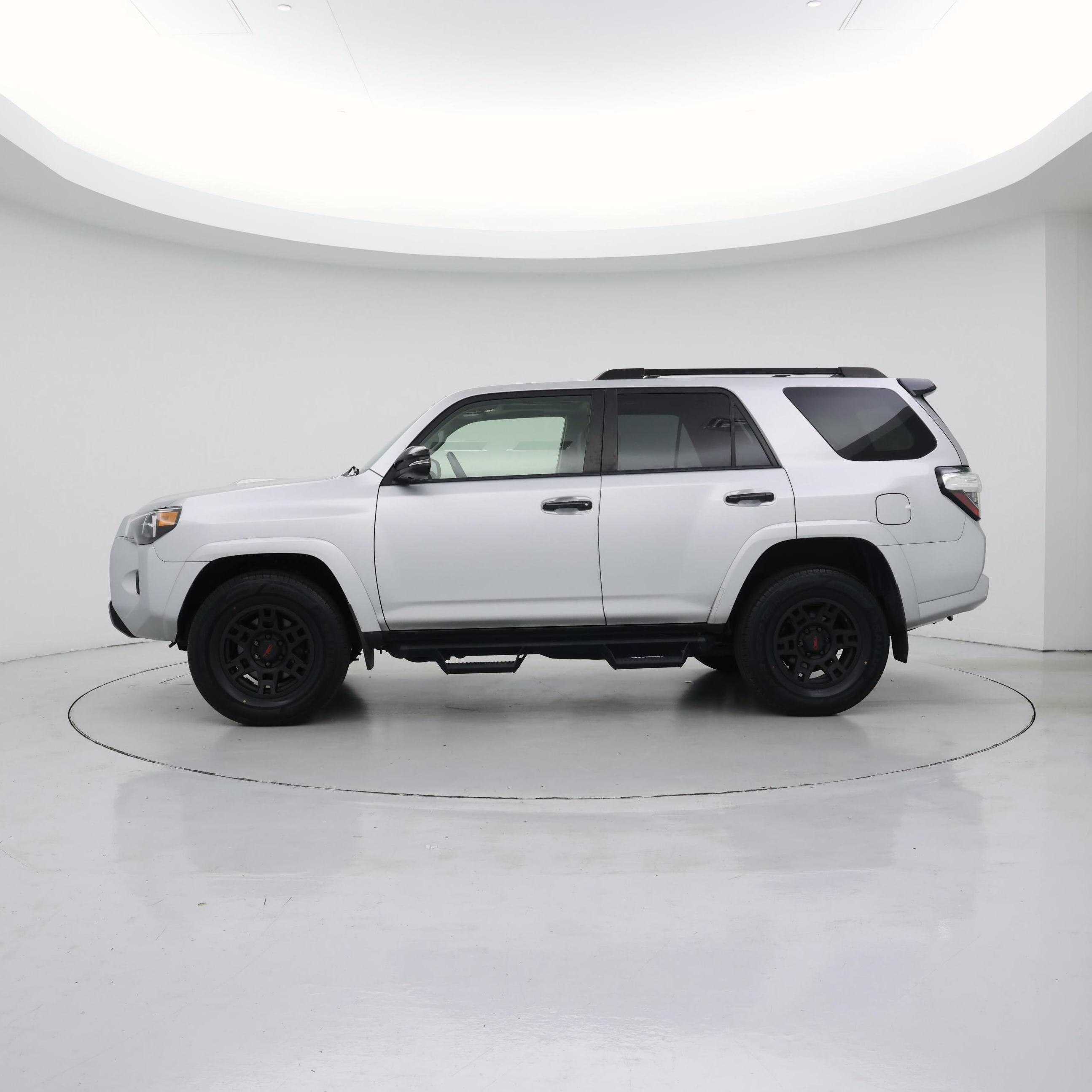 Thumbnail: 2021 Toyota 4Runner - 3