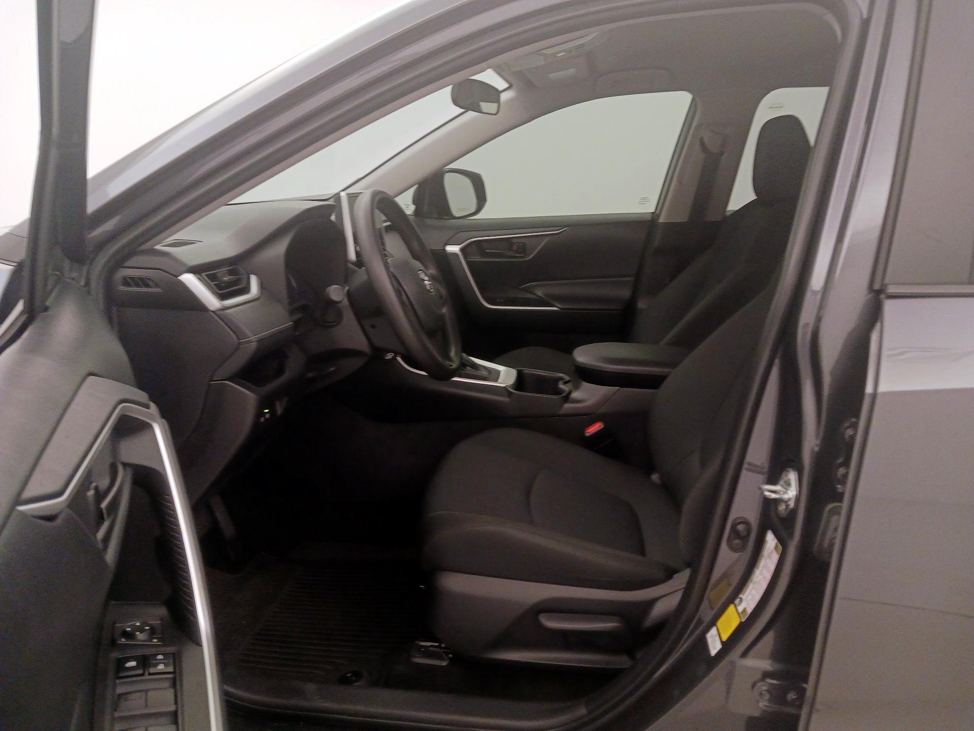 Thumbnail: 2025 Toyota RAV4 - 11