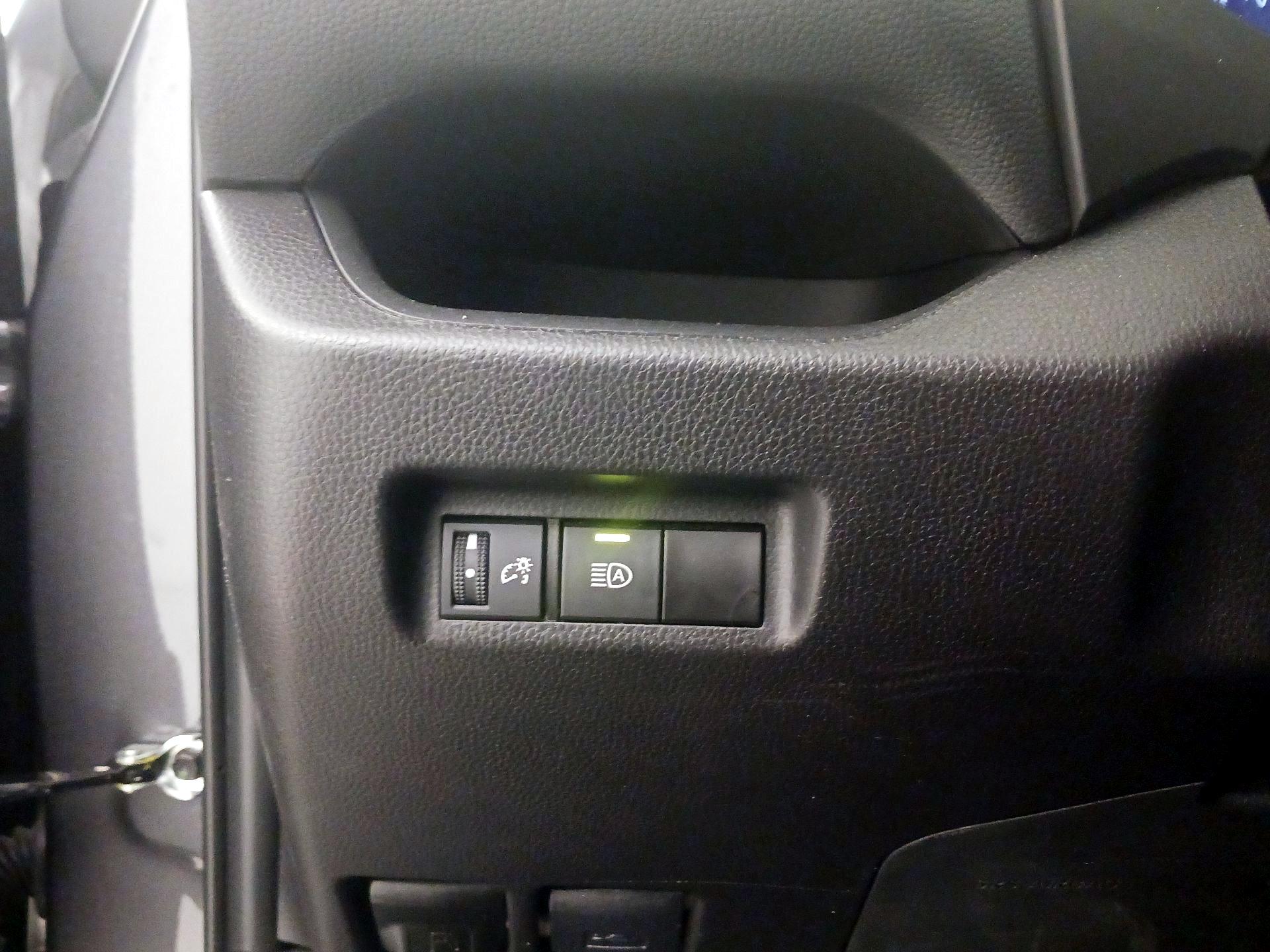 Thumbnail: 2025 Toyota RAV4 - 13