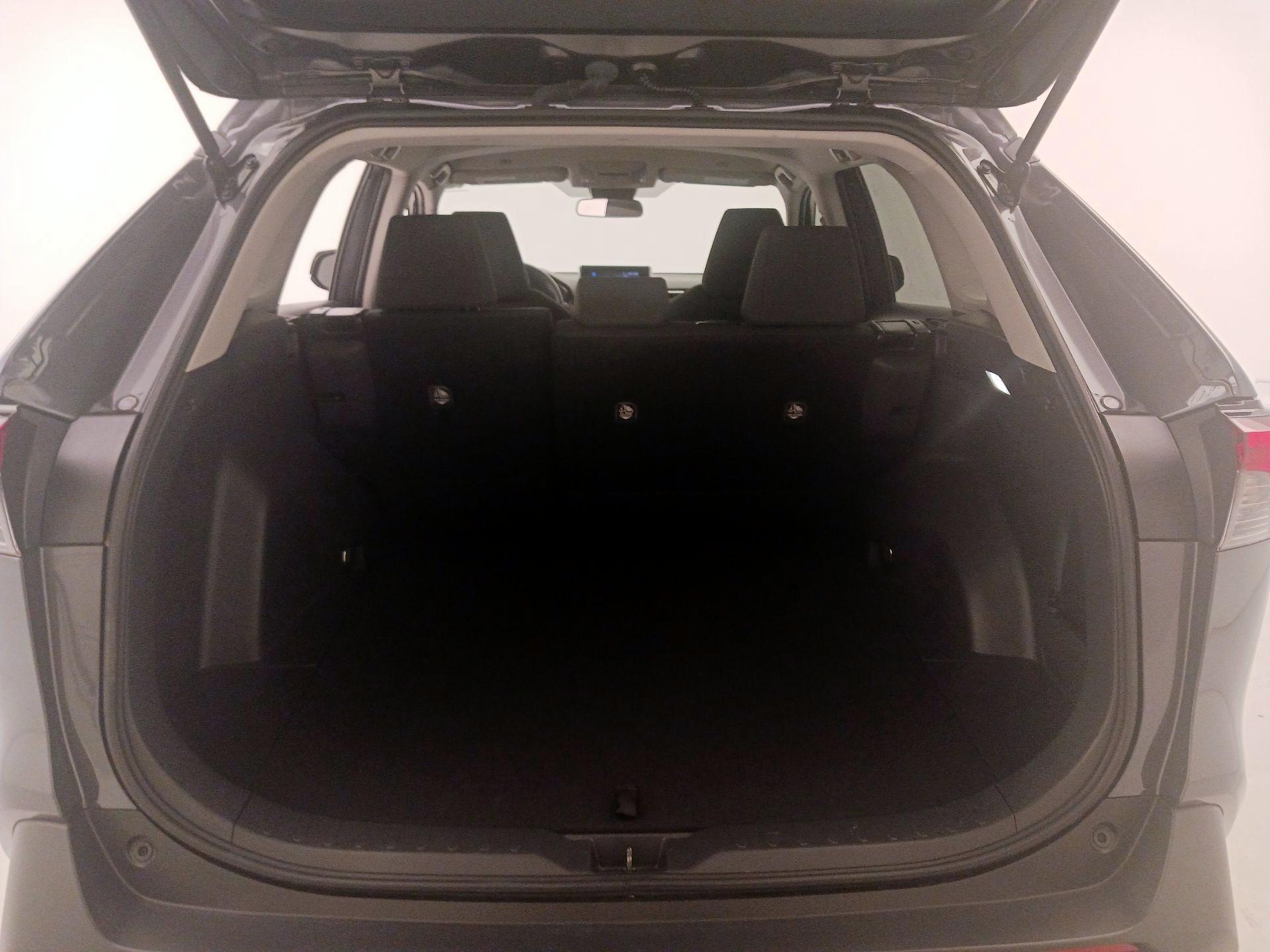 Thumbnail: 2025 Toyota RAV4 - 20