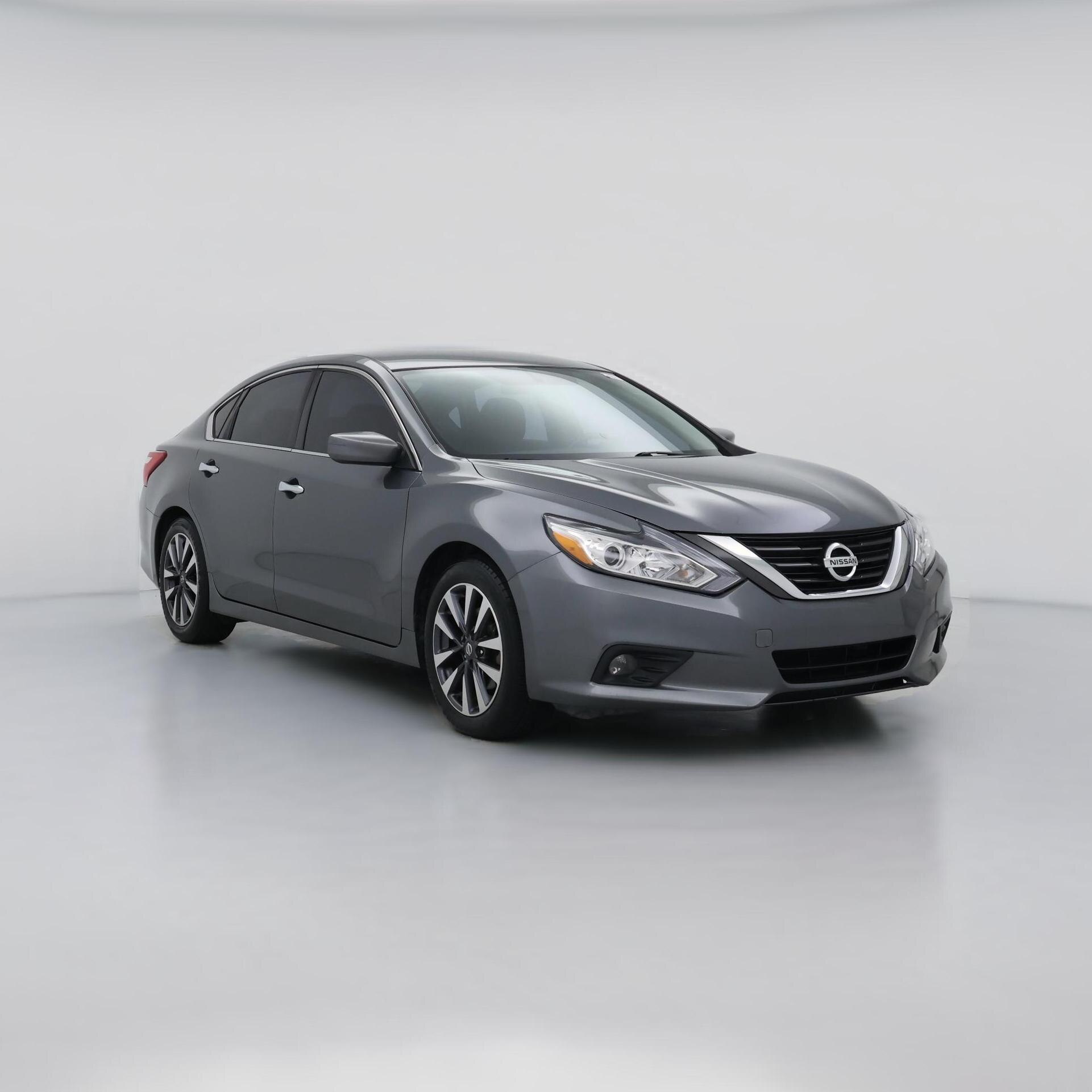 Thumbnail: 2017 Nissan Altima - 1