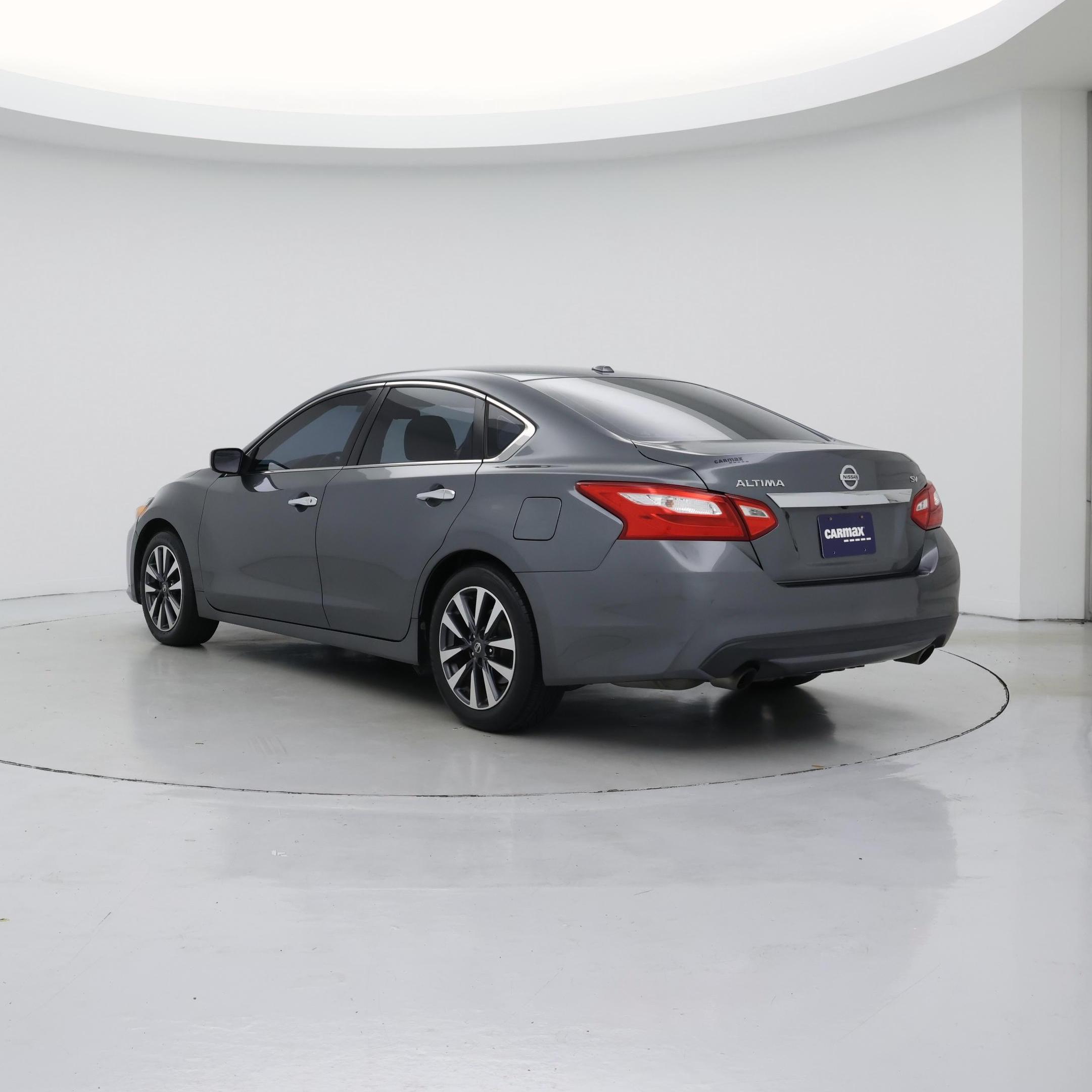 Thumbnail: 2017 Nissan Altima - 2