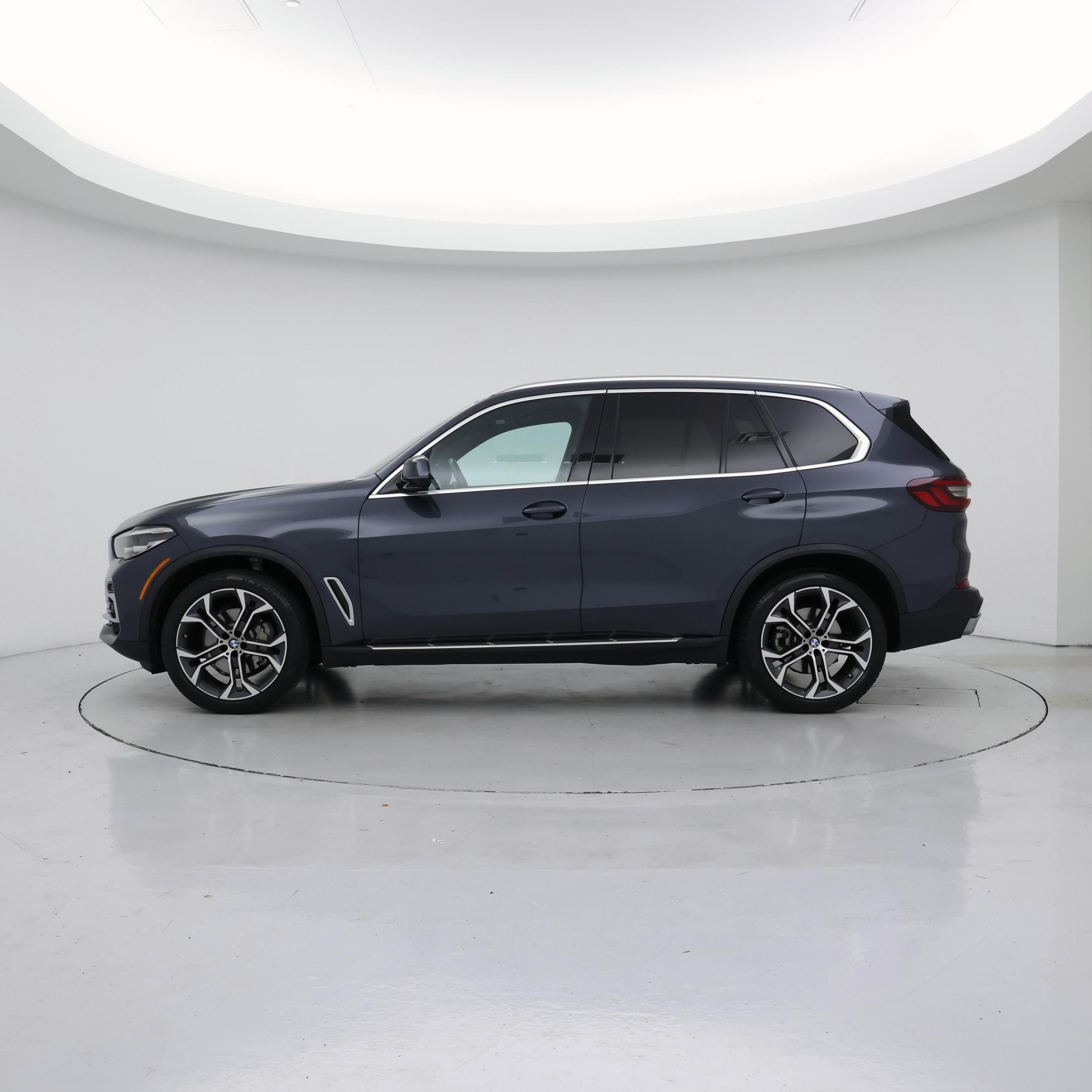 Thumbnail: 2022 BMW X5 - 3