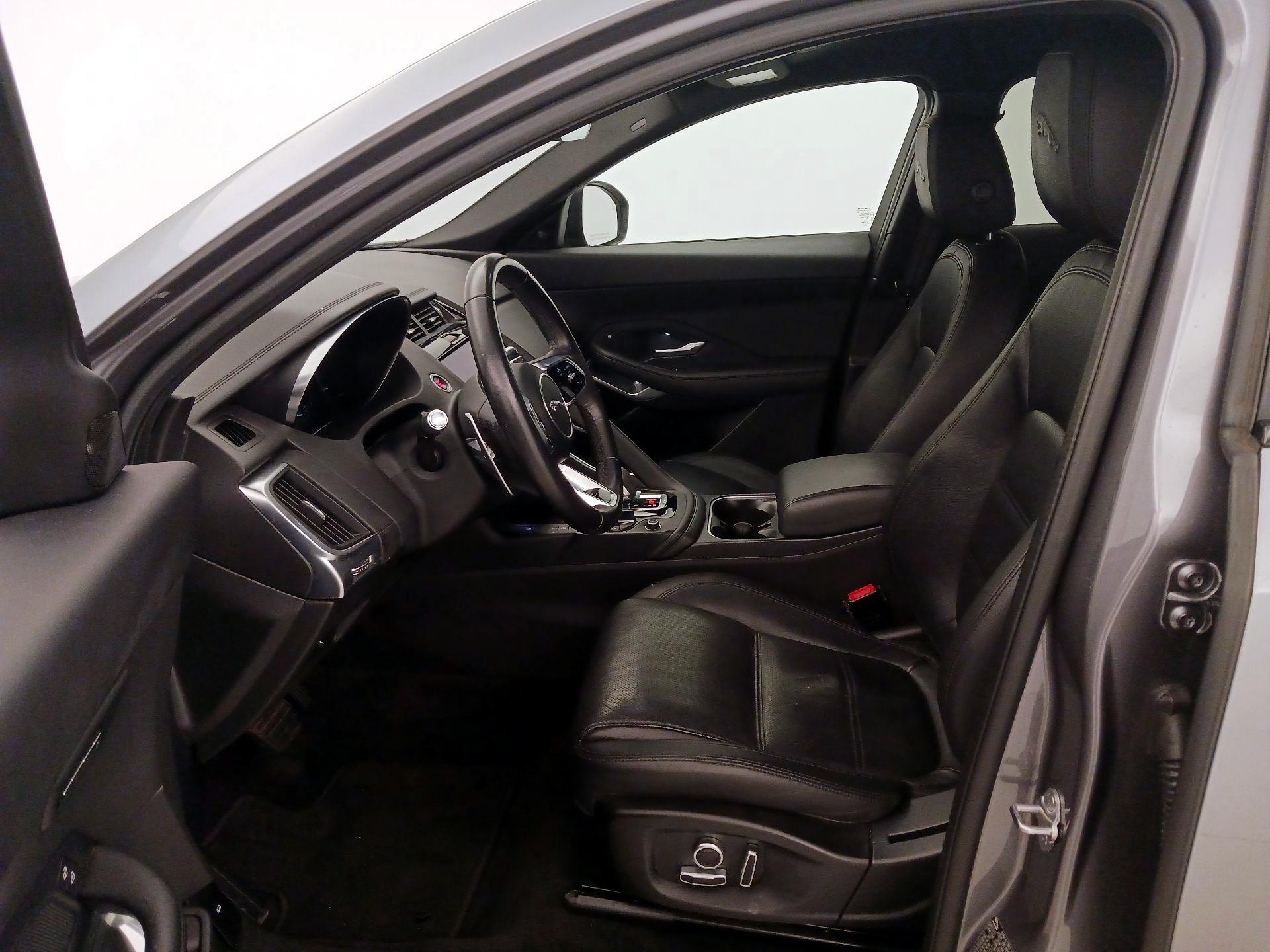 Thumbnail: 2021 Jaguar E-Pace - 11